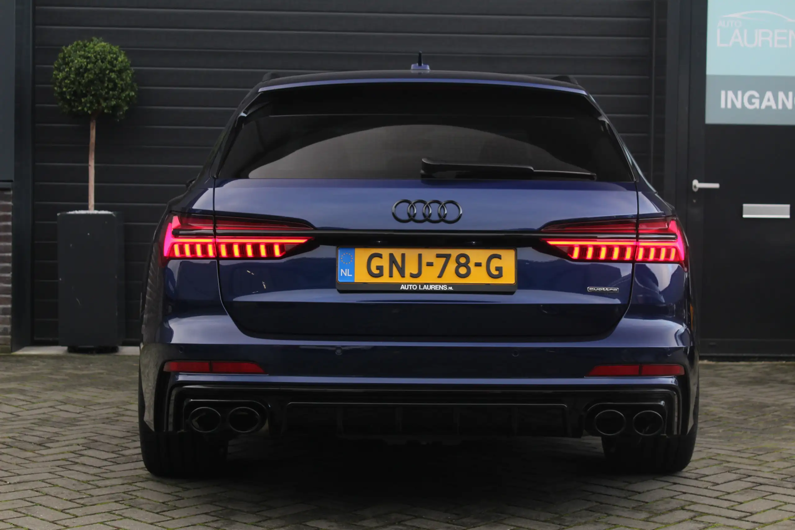 Audi - A6