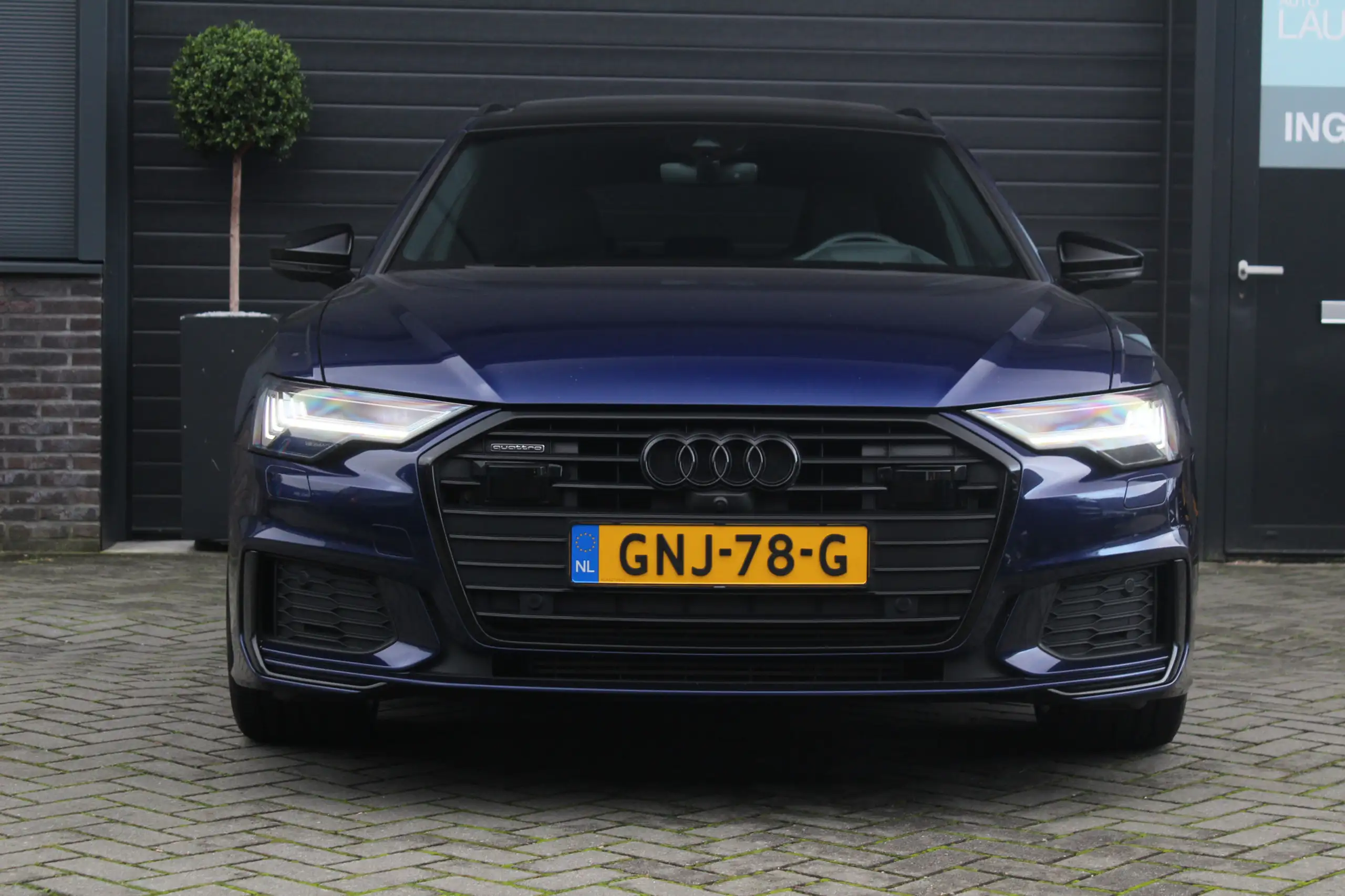 Audi - A6