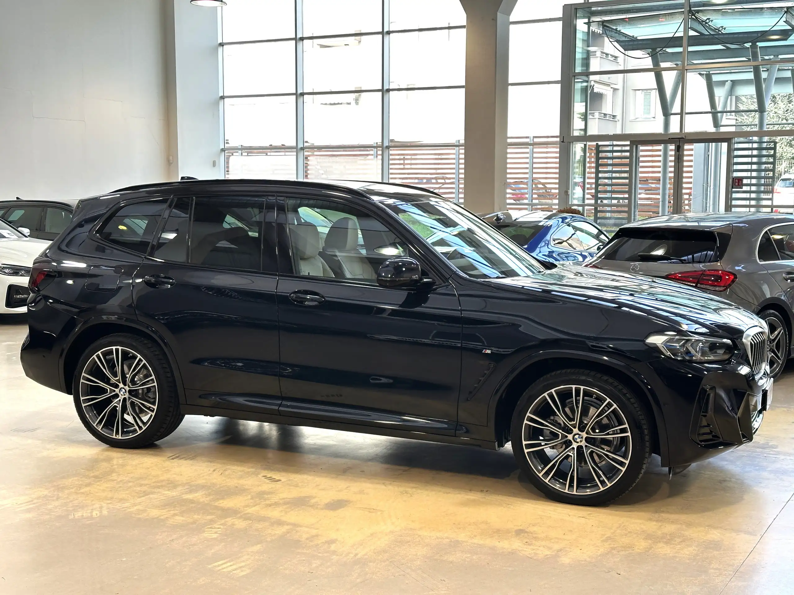 BMW - X3