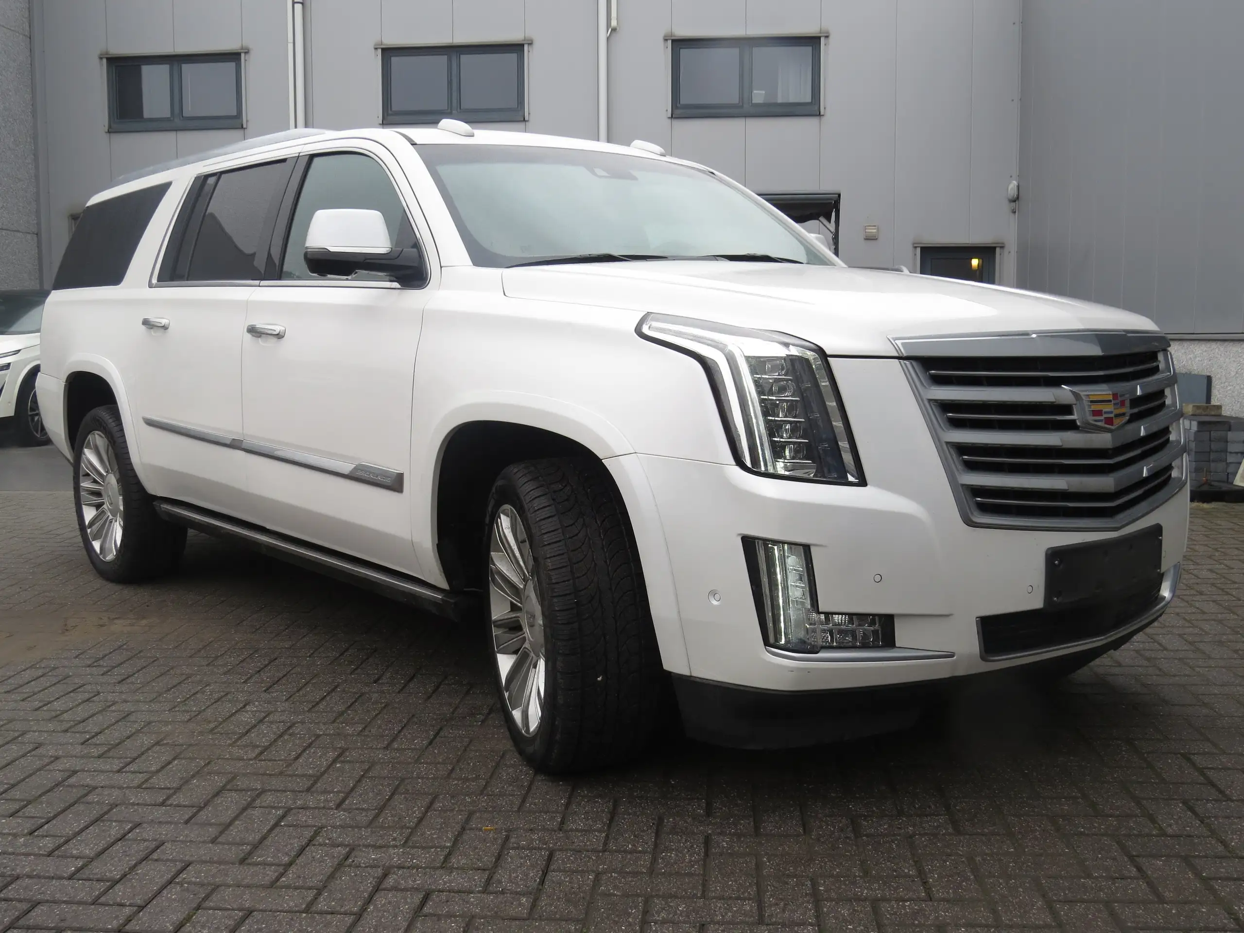 Cadillac - Escalade