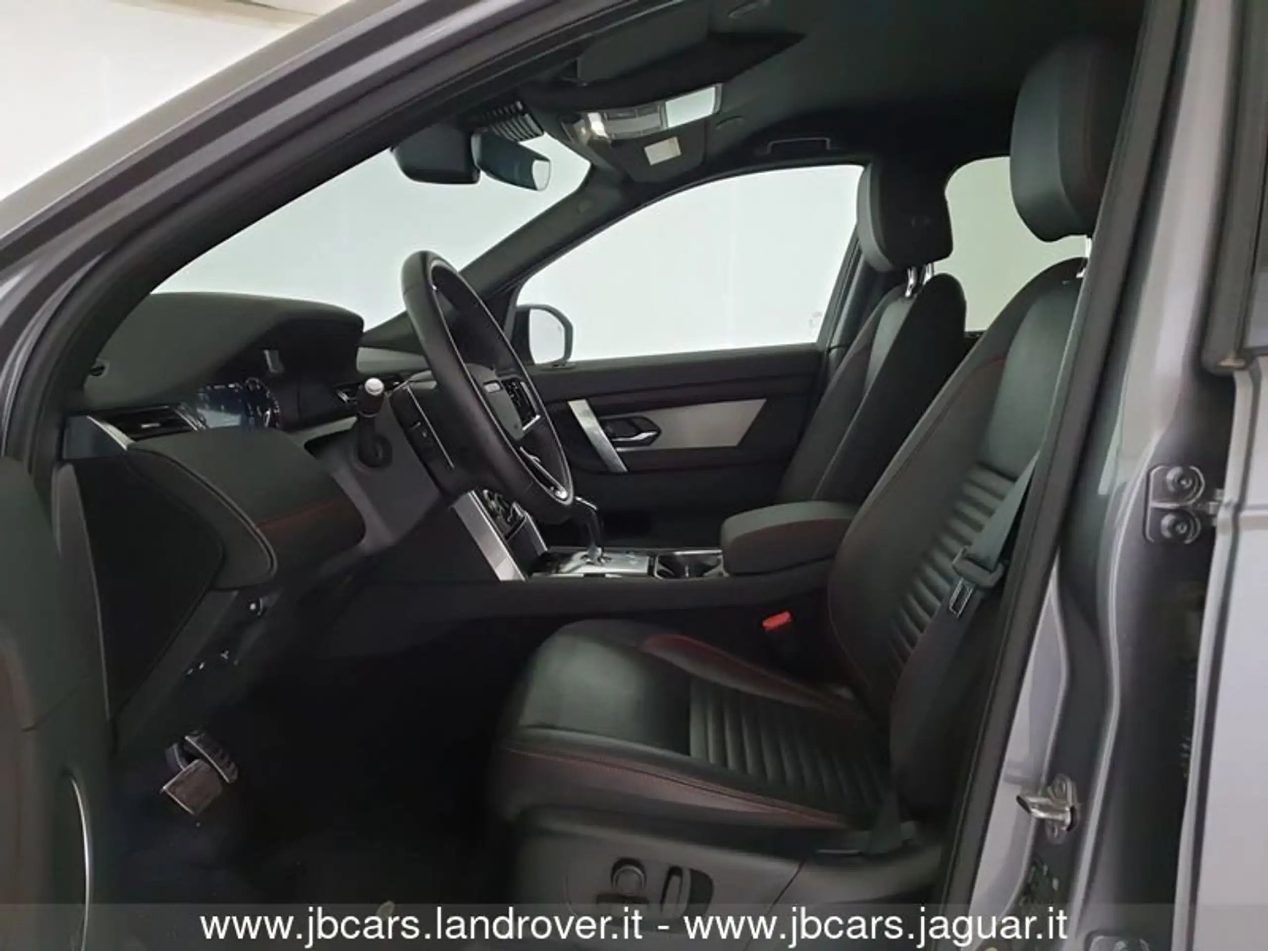 Land Rover - Discovery Sport