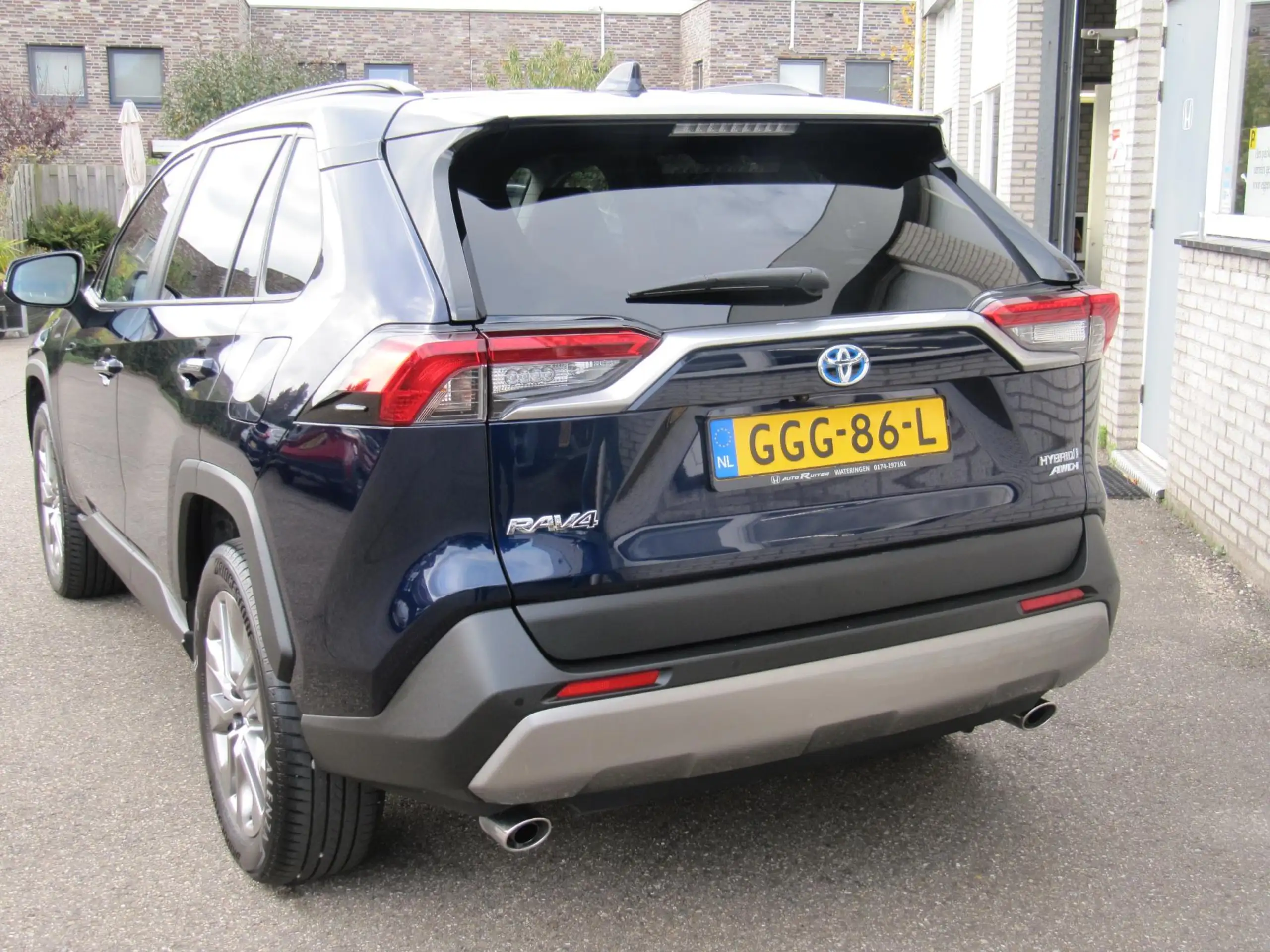 Toyota - RAV 4