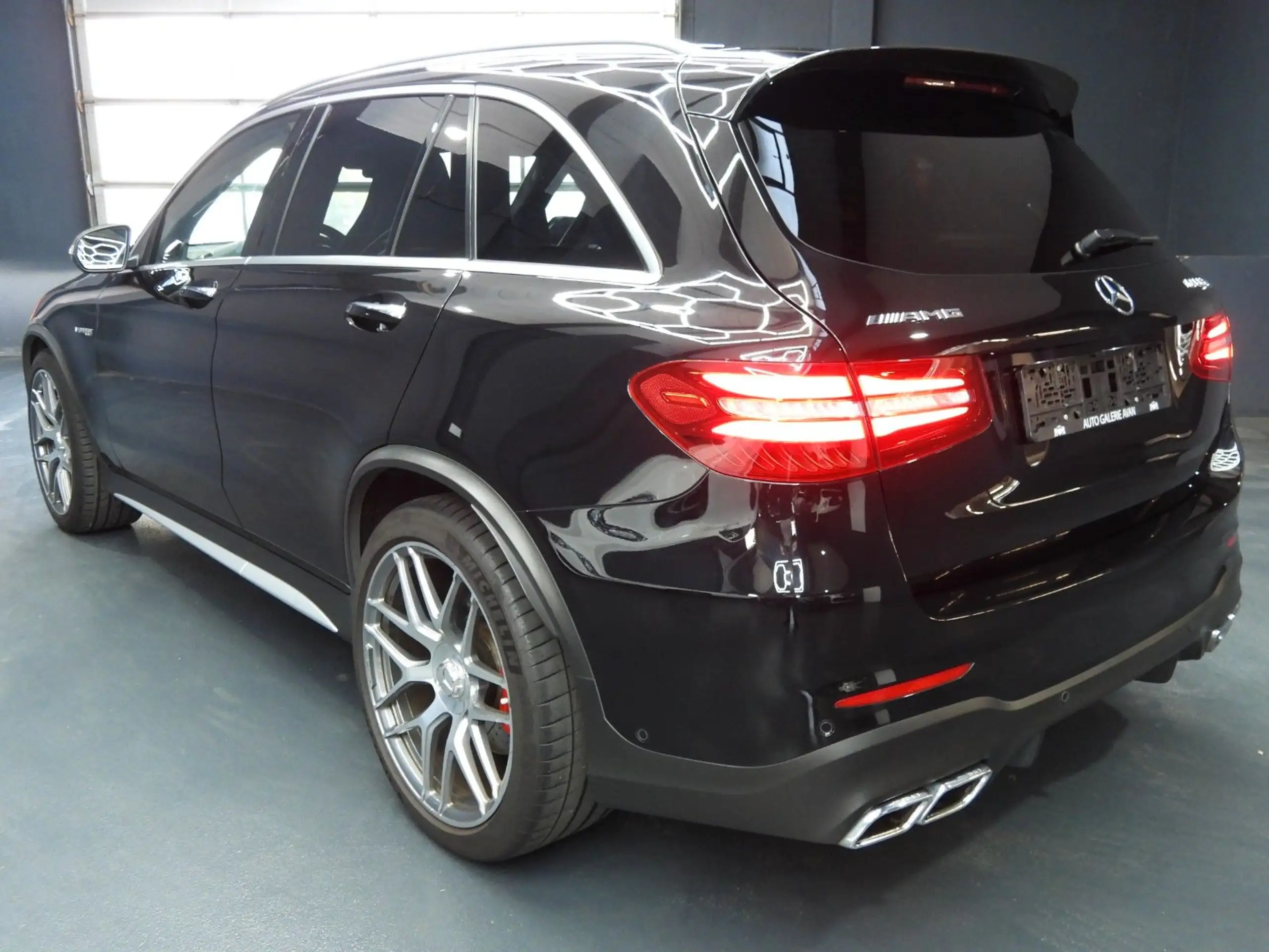 Mercedes-Benz - GLC 63 AMG