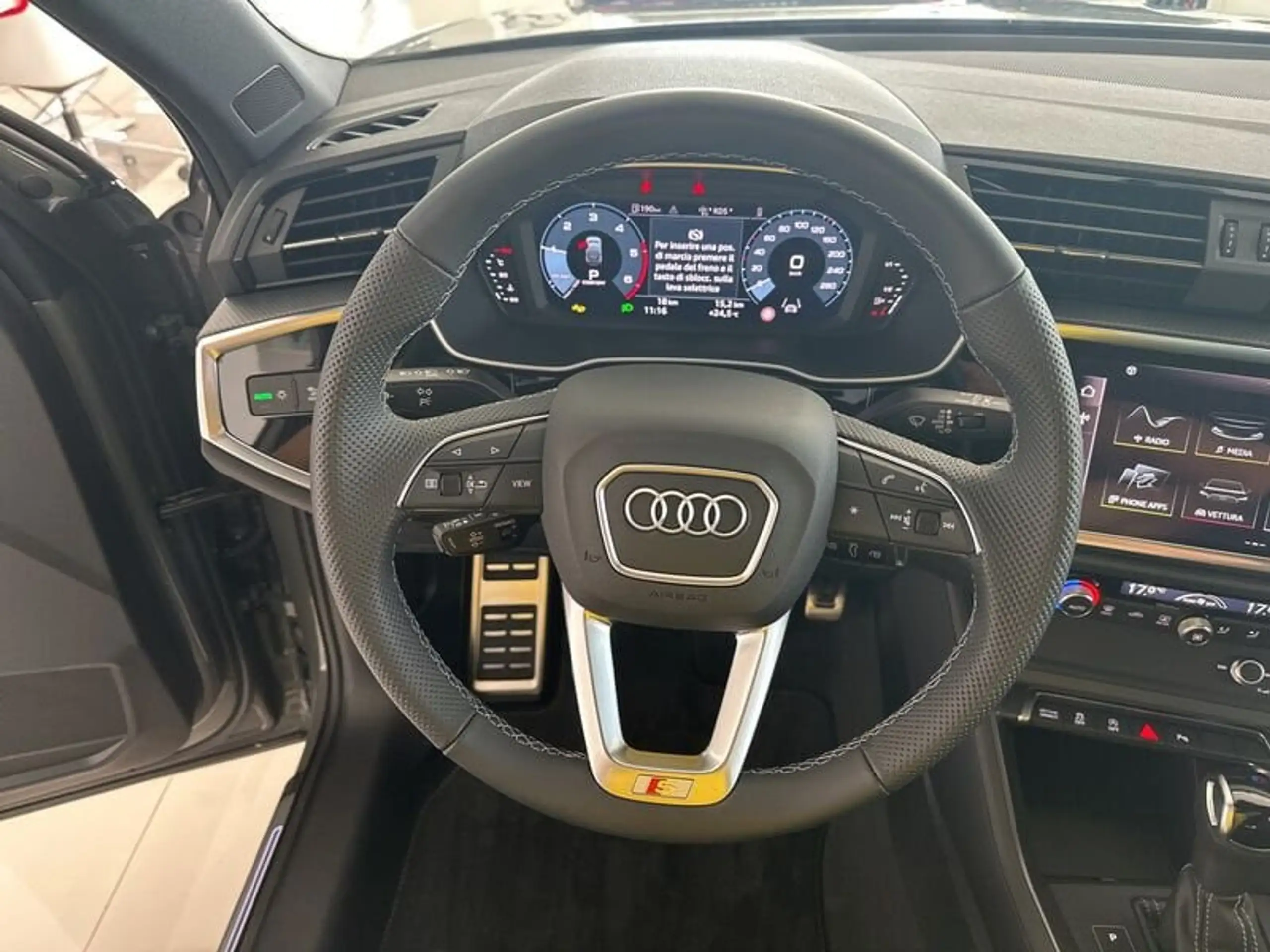 Audi - Q3