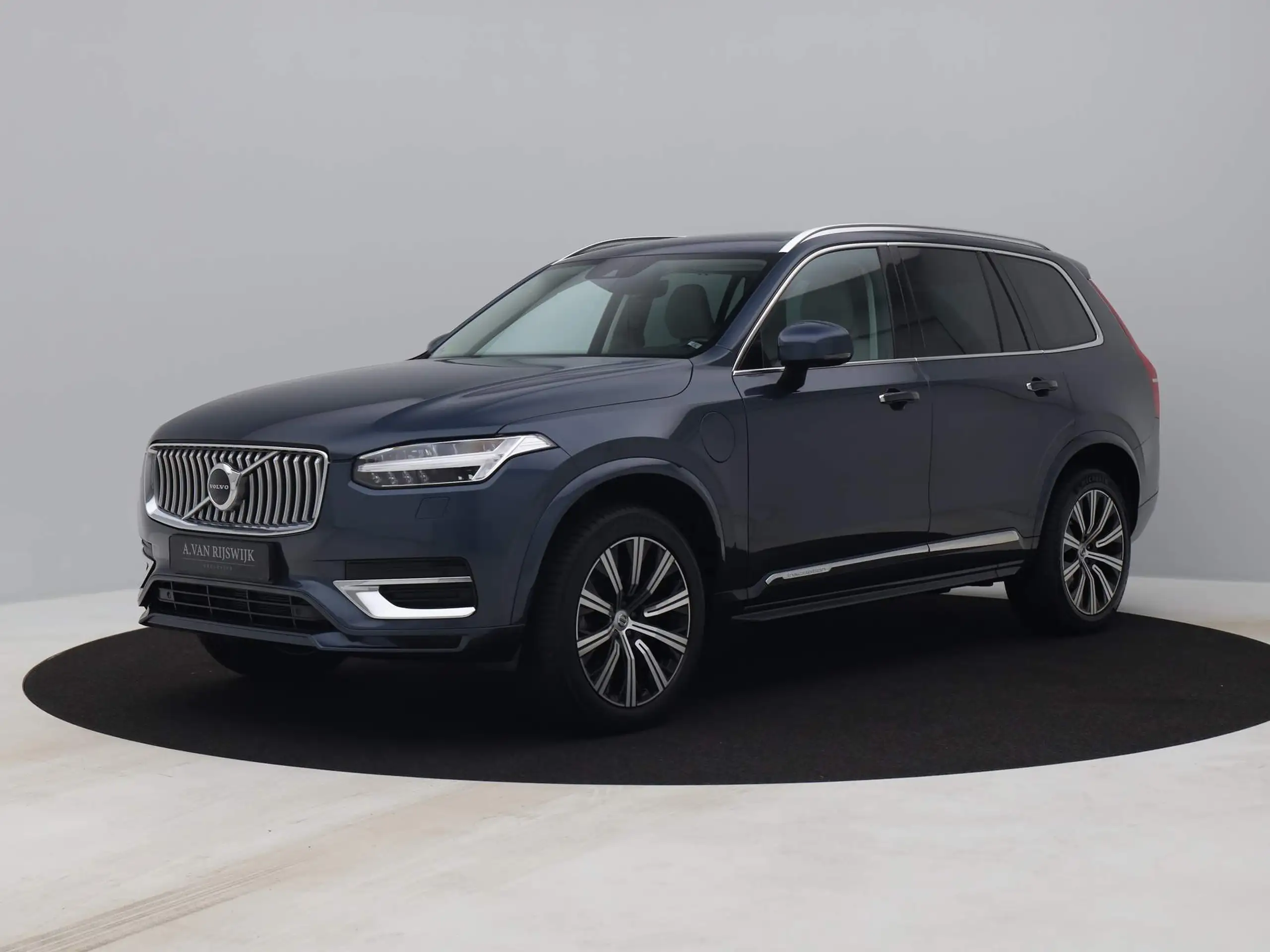 Volvo - XC90