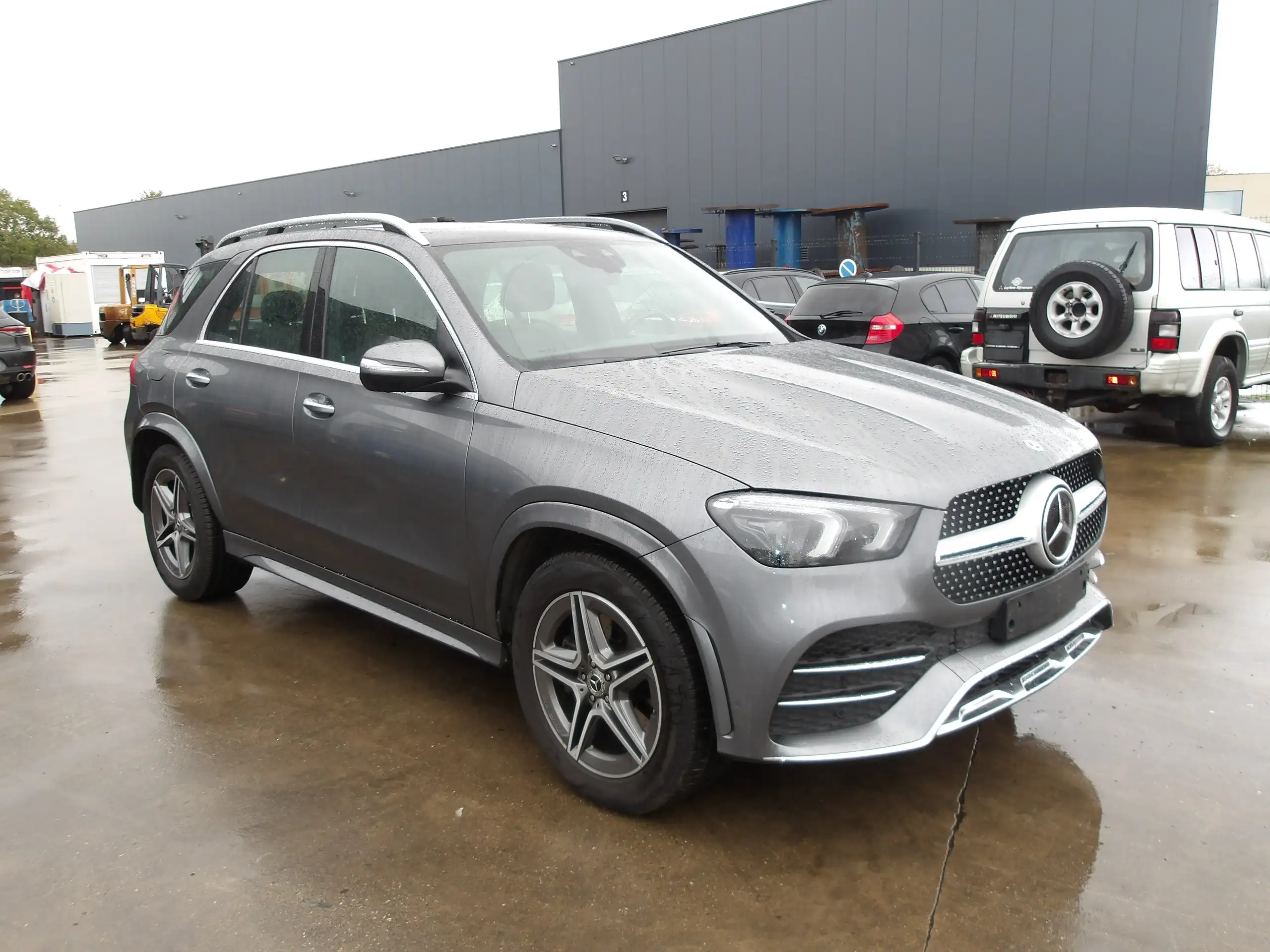 Mercedes-Benz - GLE 300