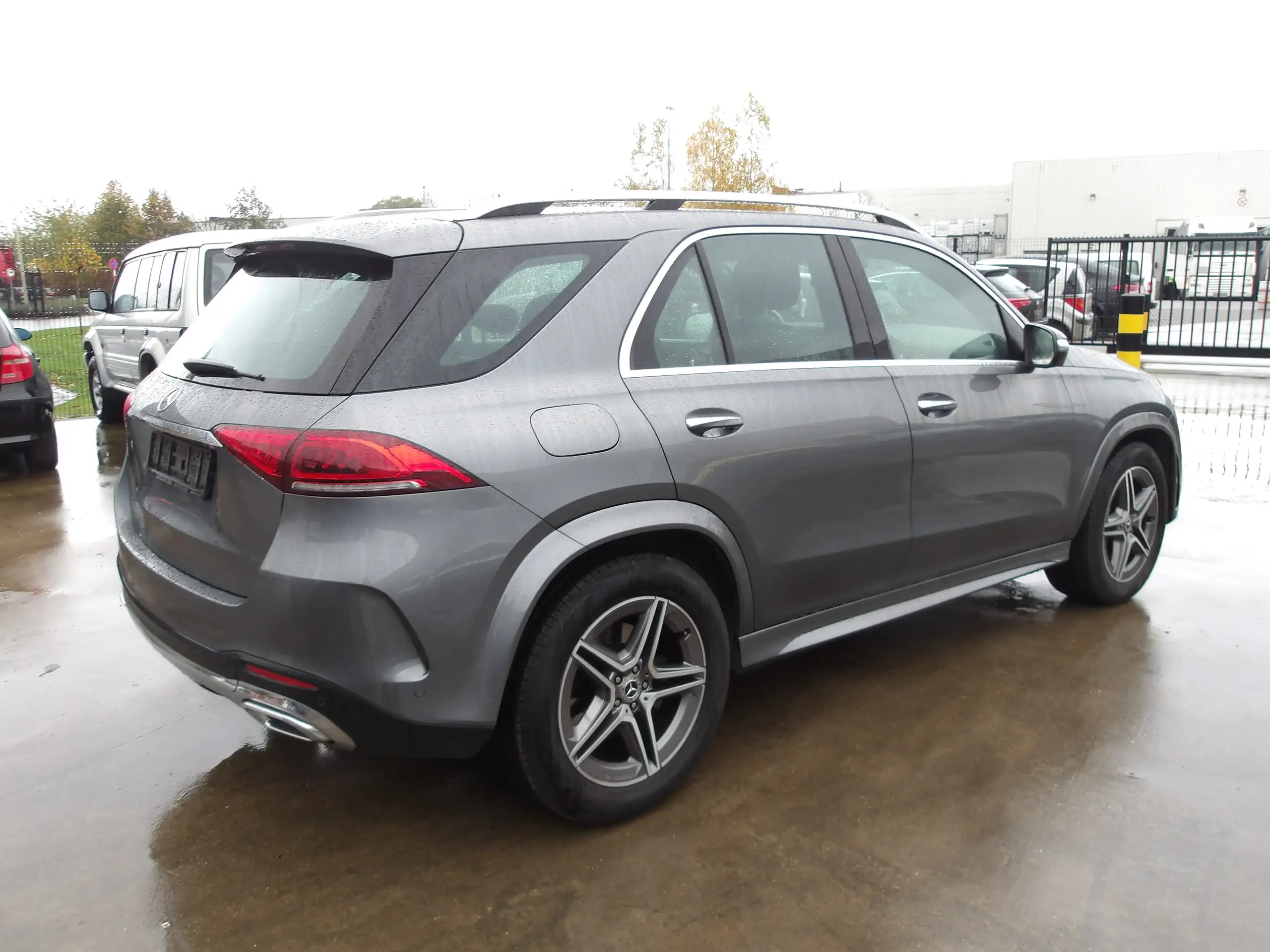 Mercedes-Benz - GLE 300