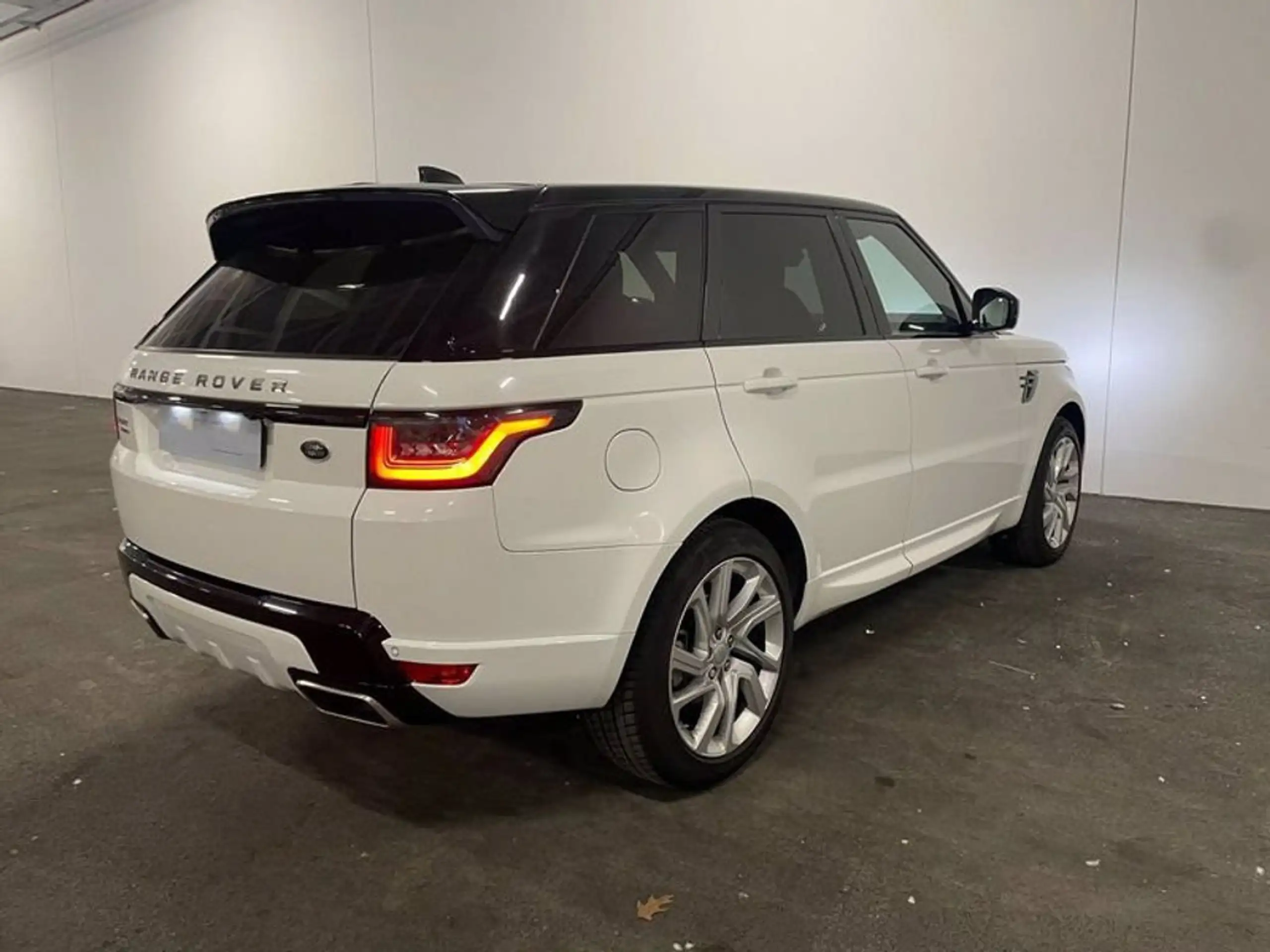 Land Rover - Range Rover Sport