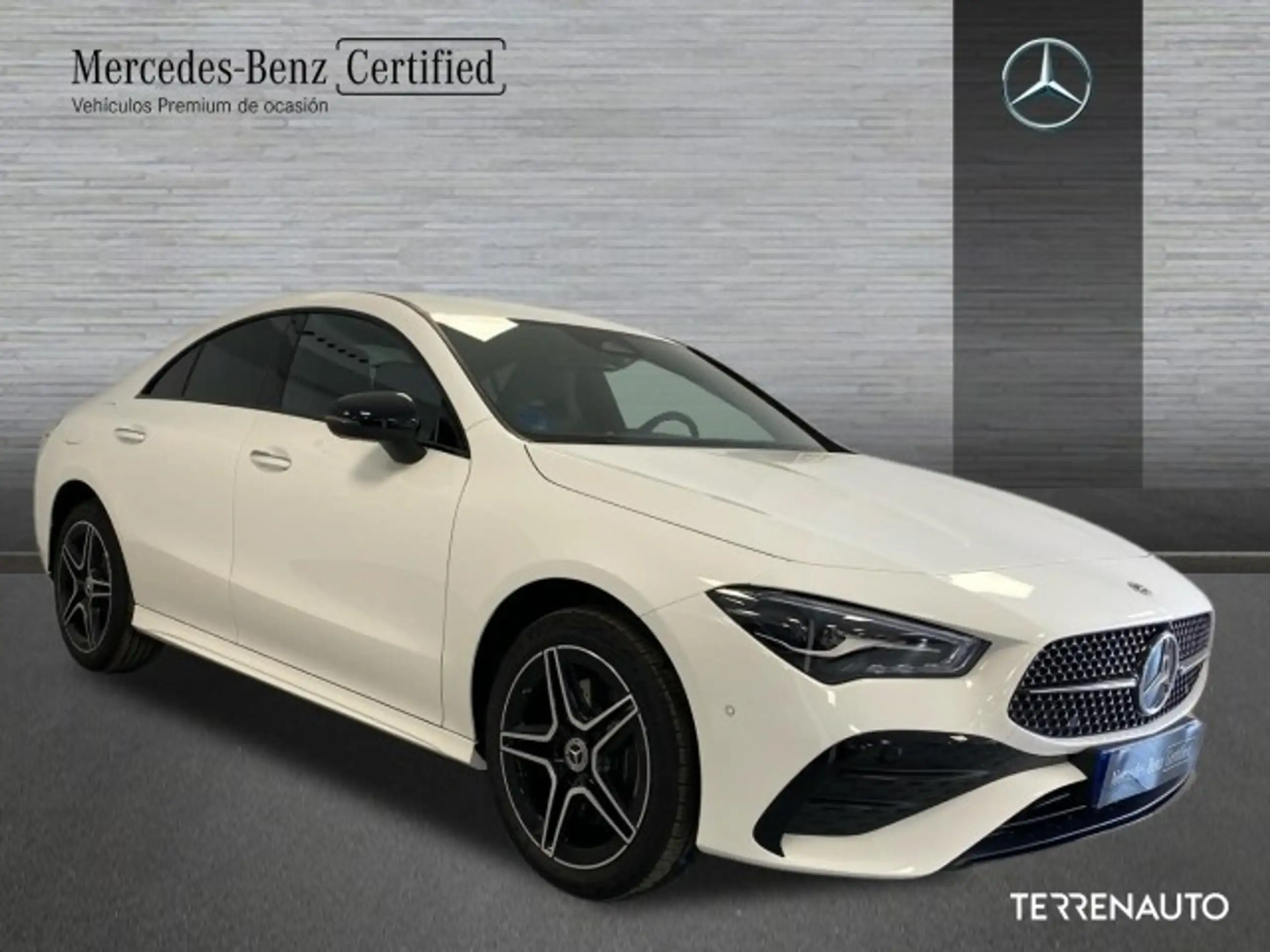 Mercedes-Benz - CLA 250