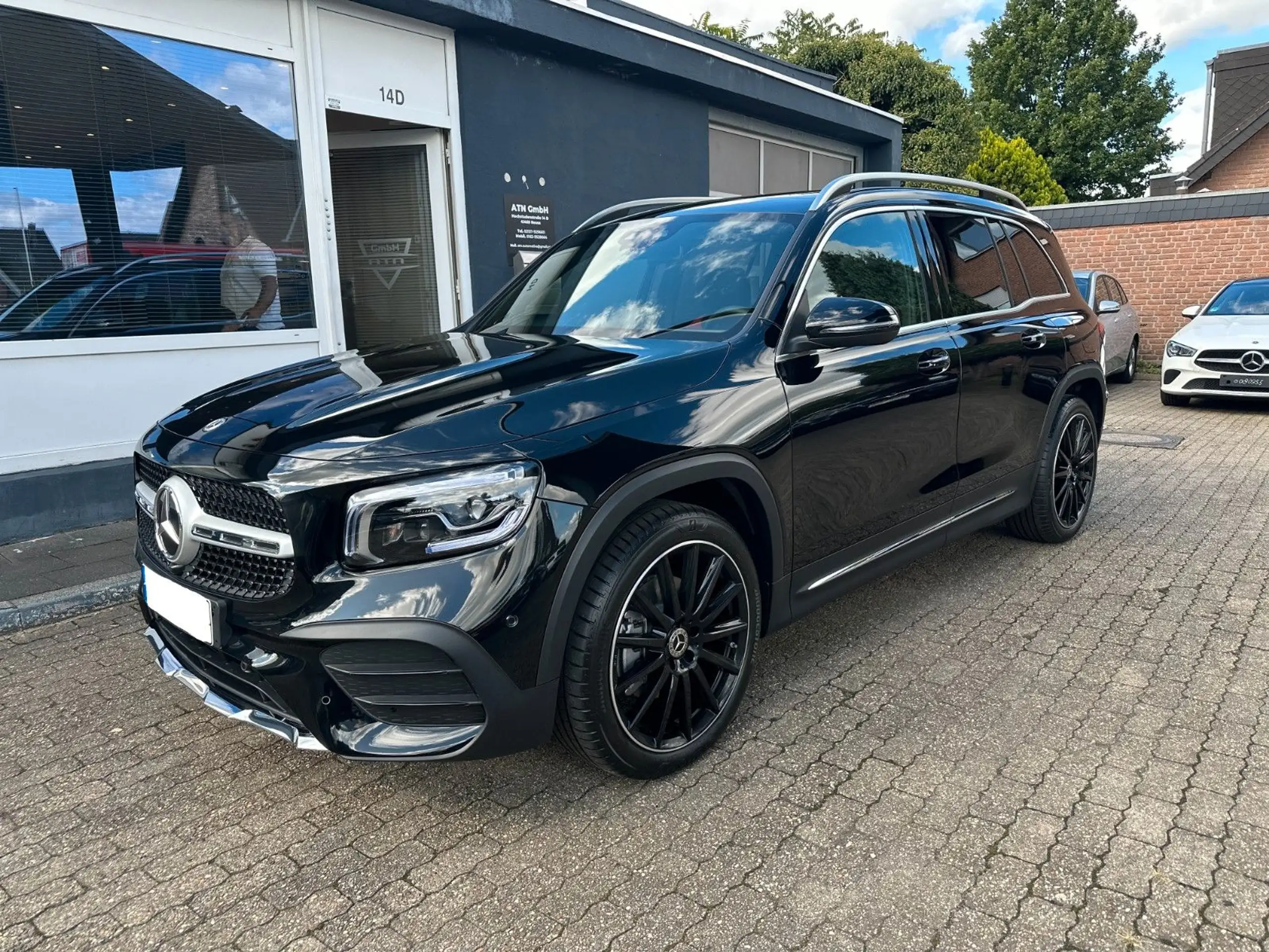 Mercedes-Benz GLB 220 2023