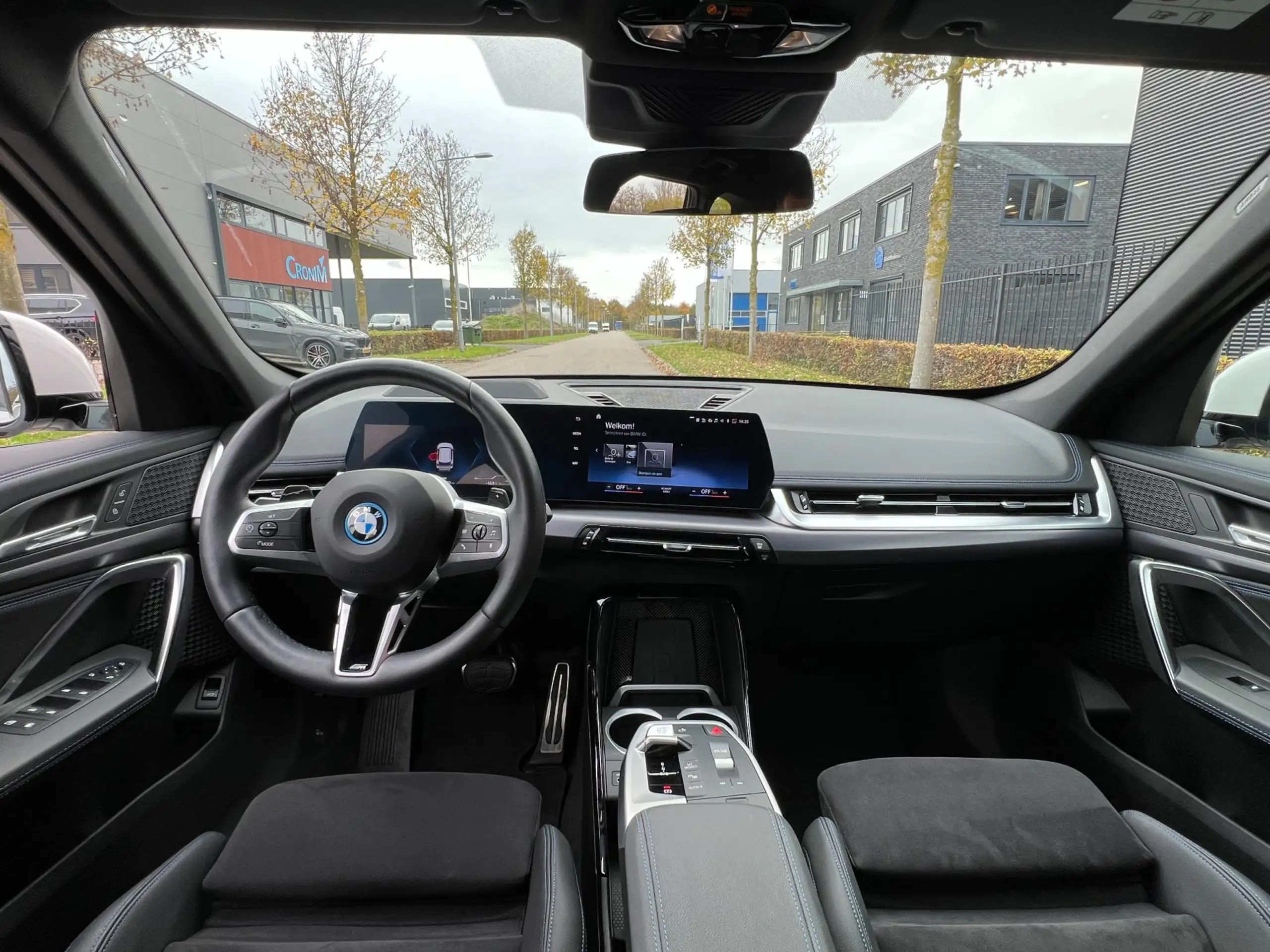 BMW - X1