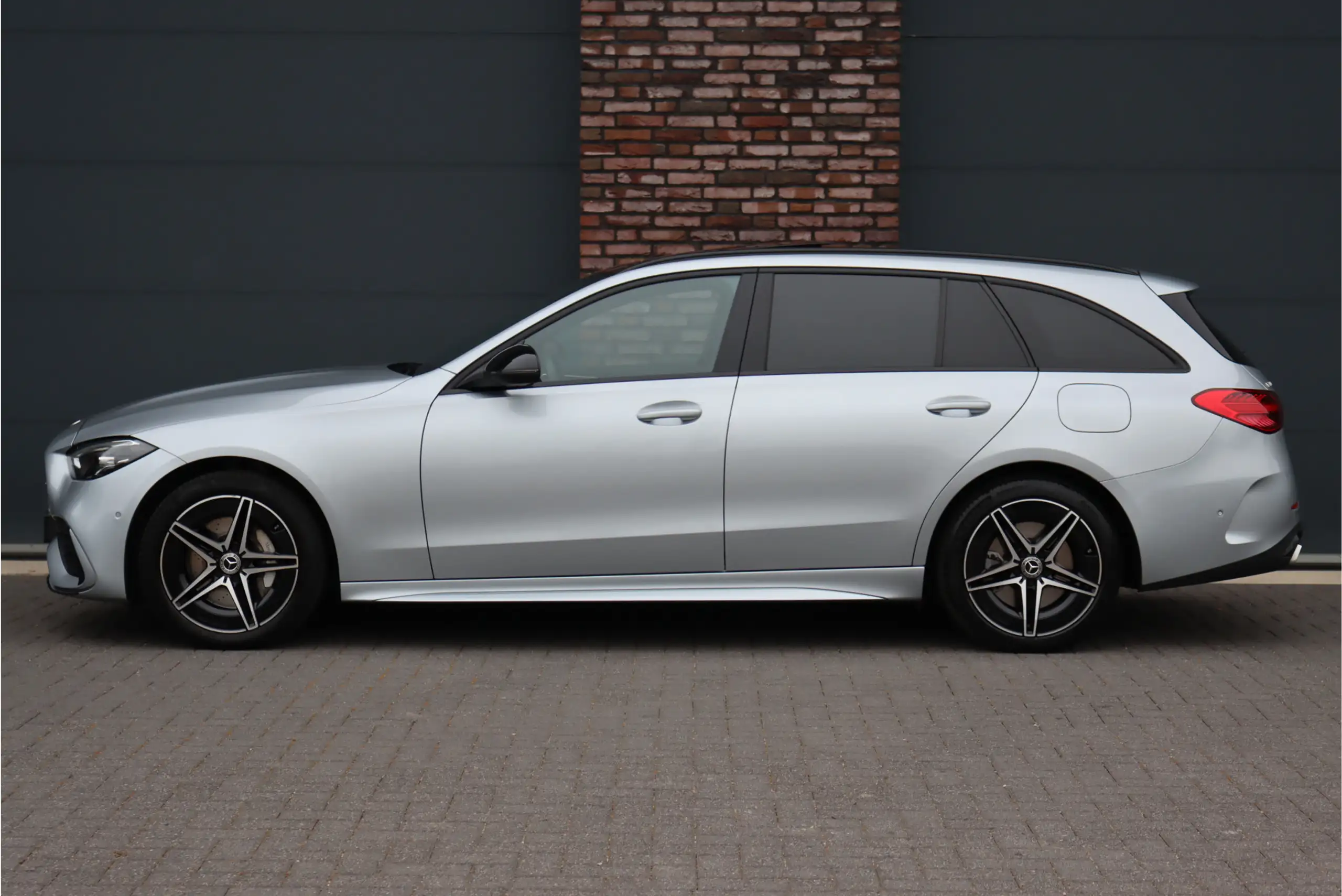 Mercedes-Benz - C 300