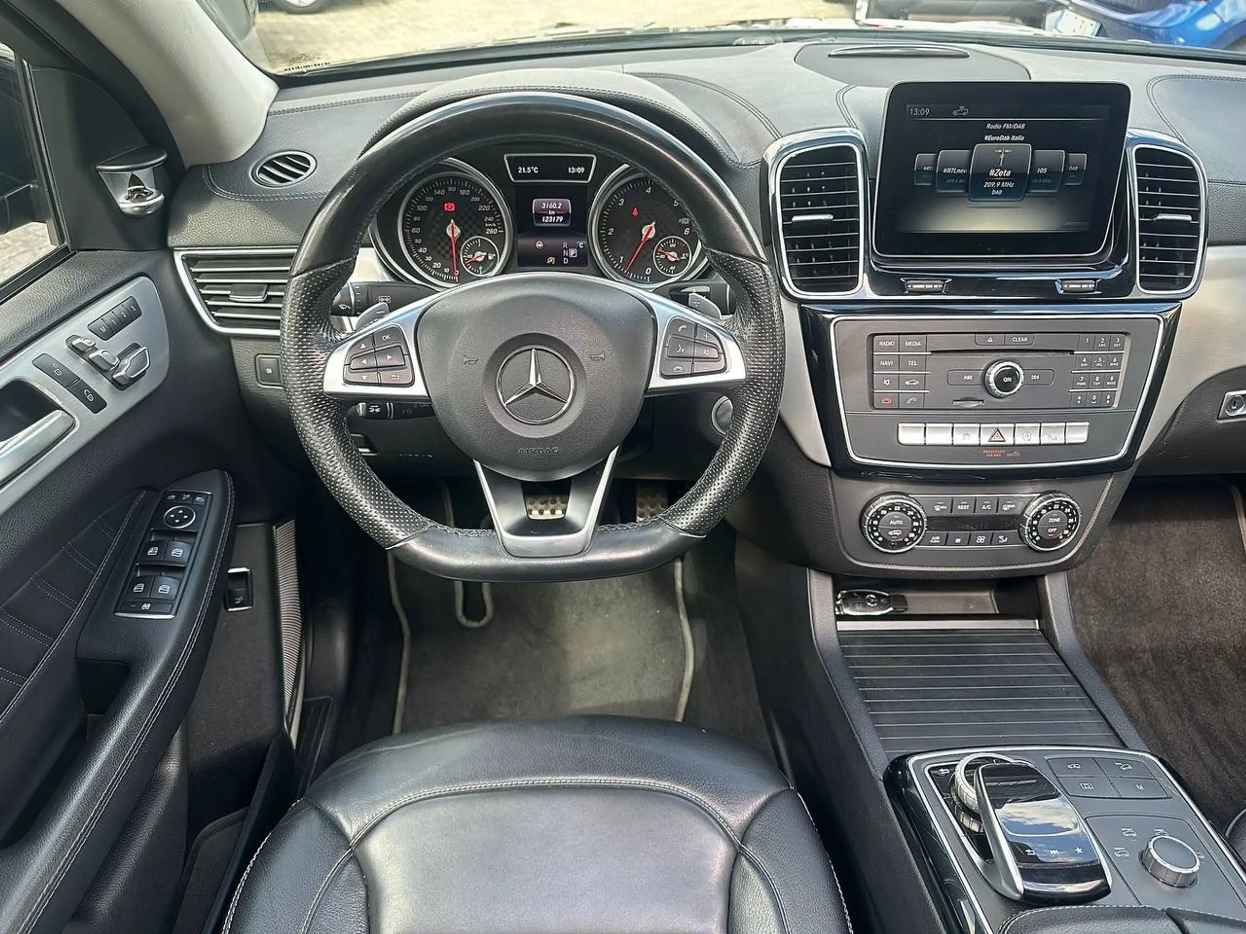 Mercedes-Benz - GLE 350