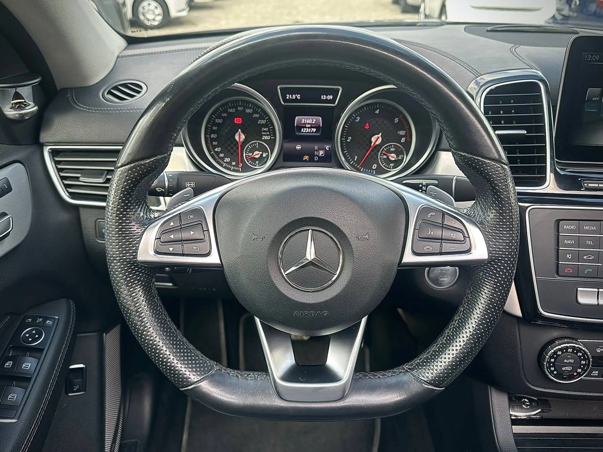 Mercedes-Benz - GLE 350