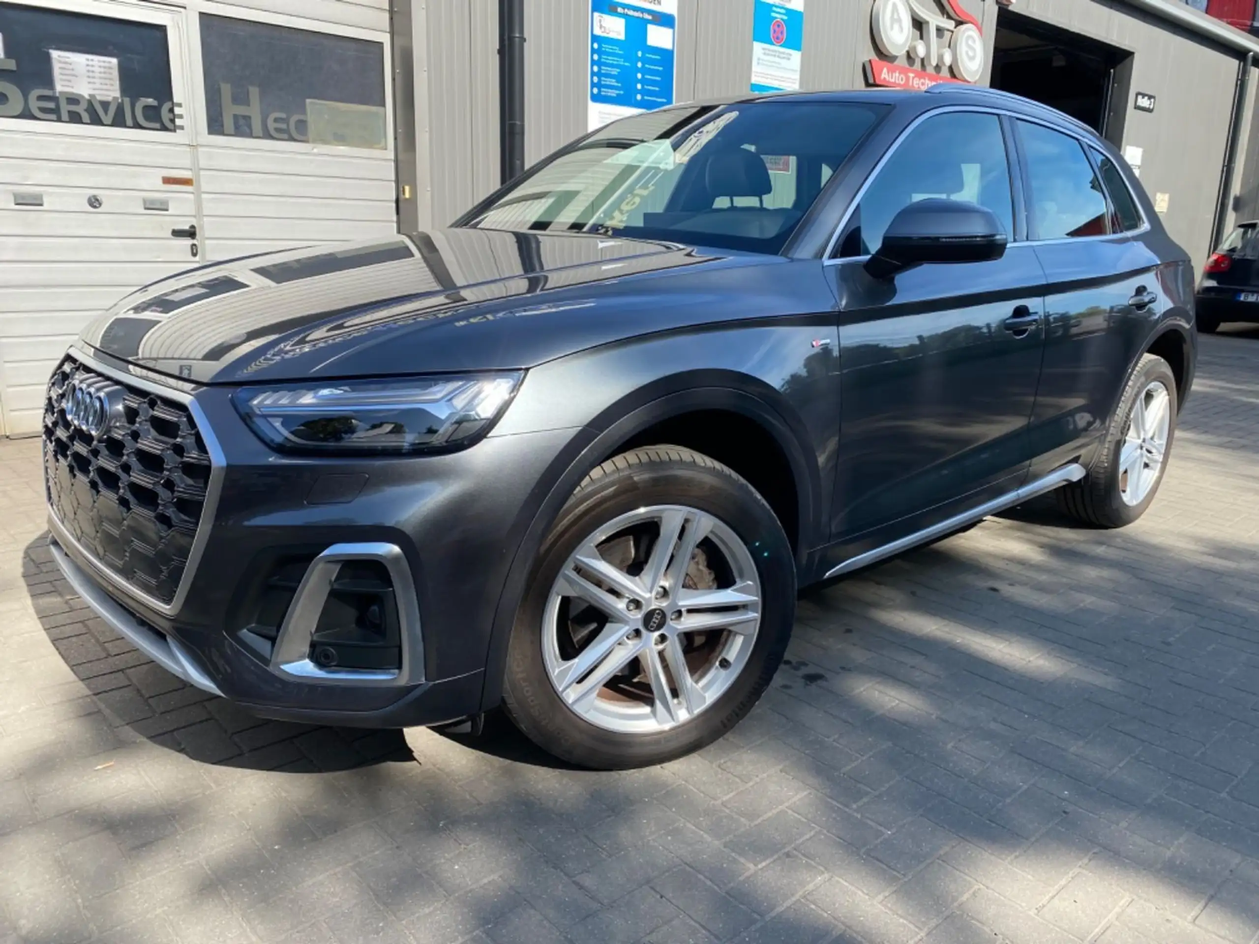 Audi - Q5