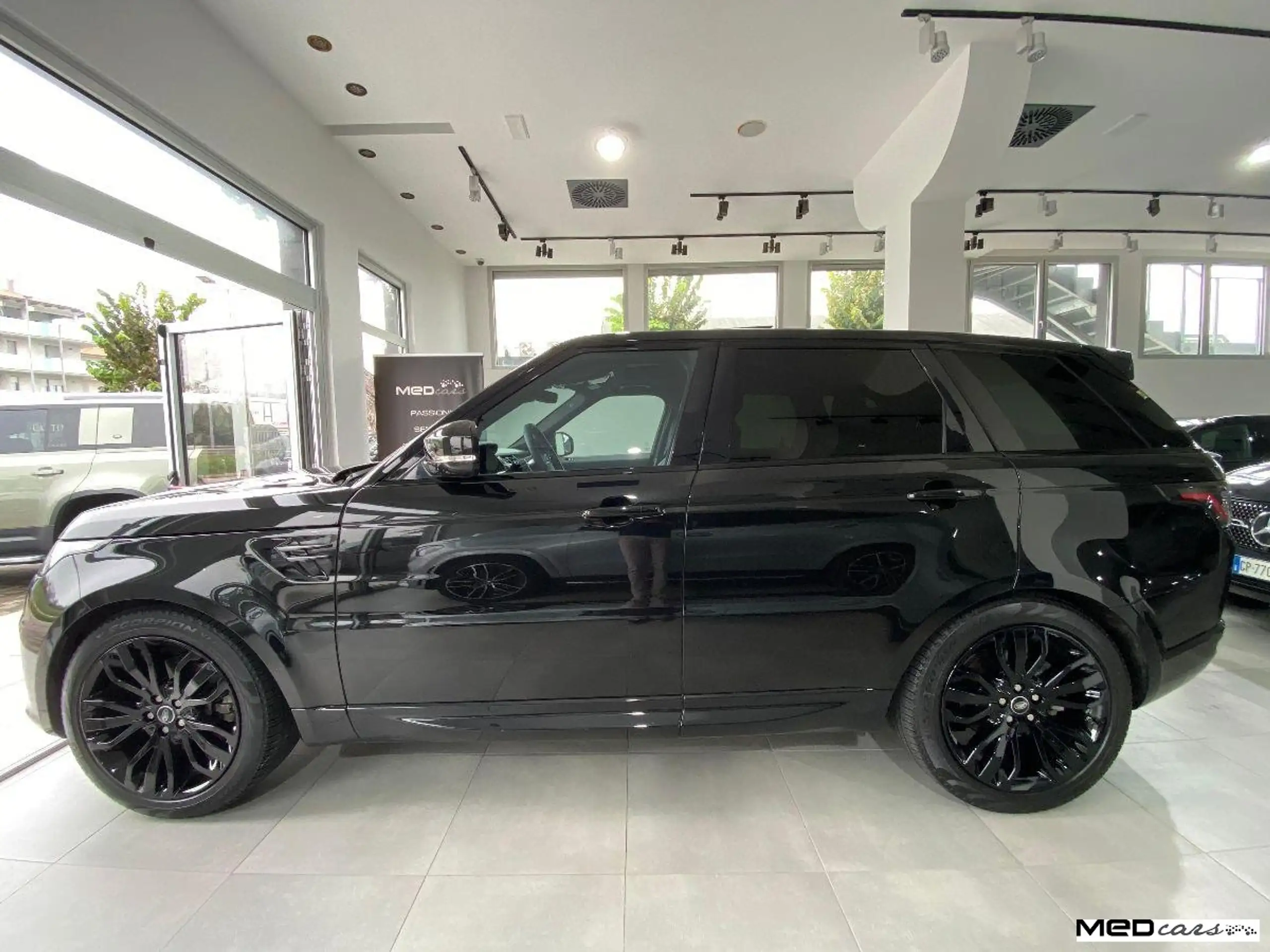 Land Rover - Range Rover Sport