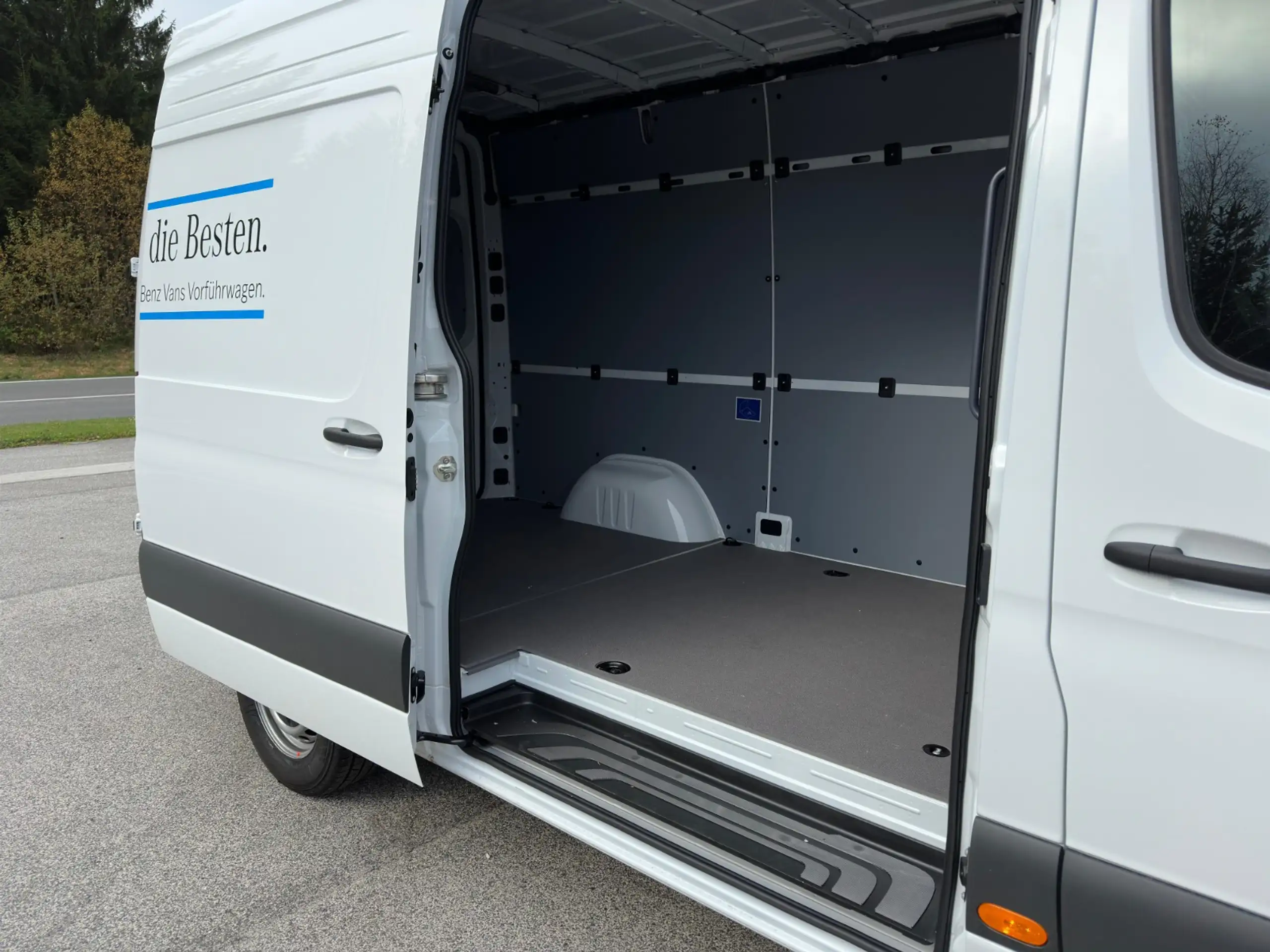 Mercedes-Benz - Sprinter