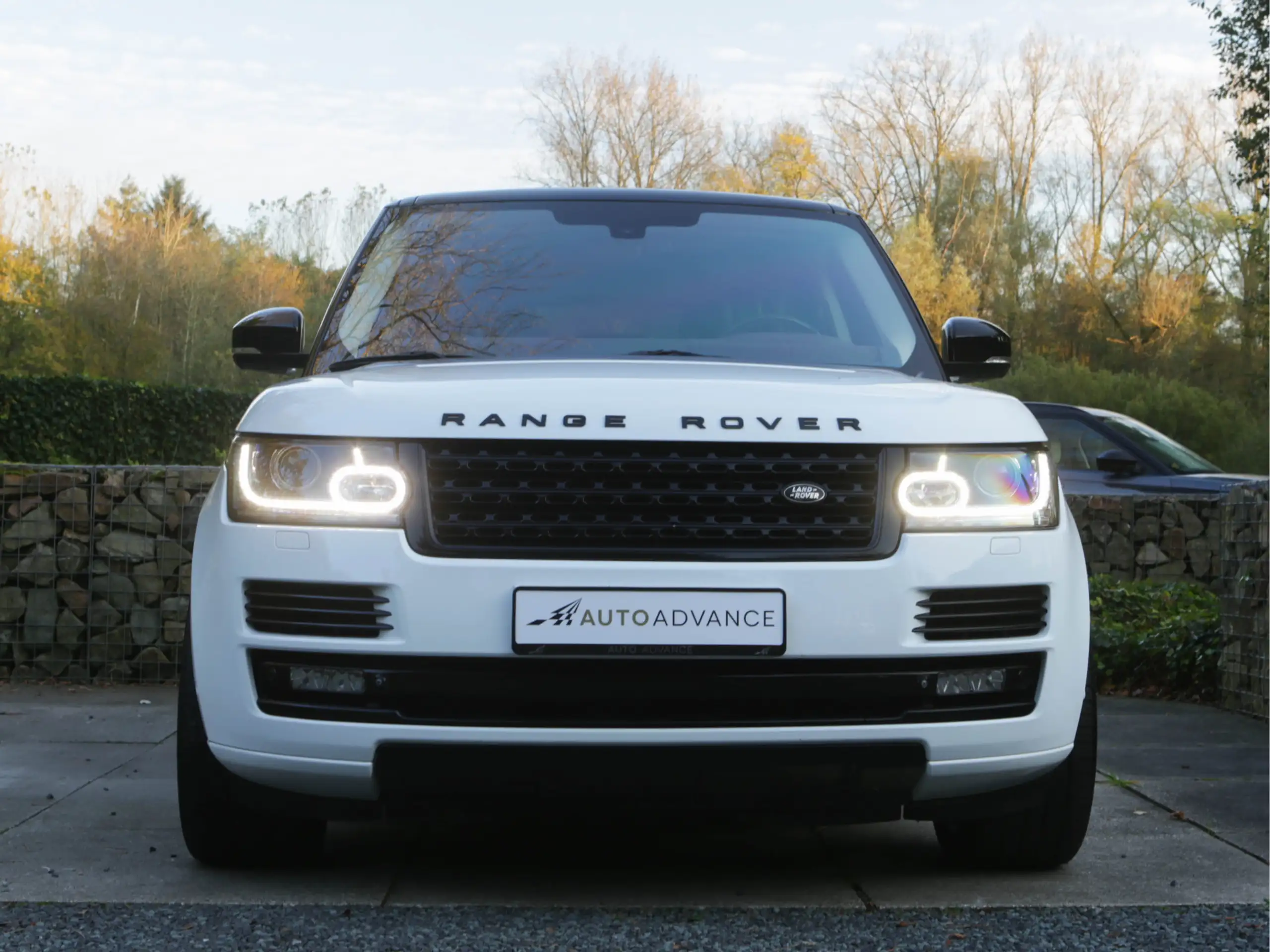 Land Rover - Range Rover