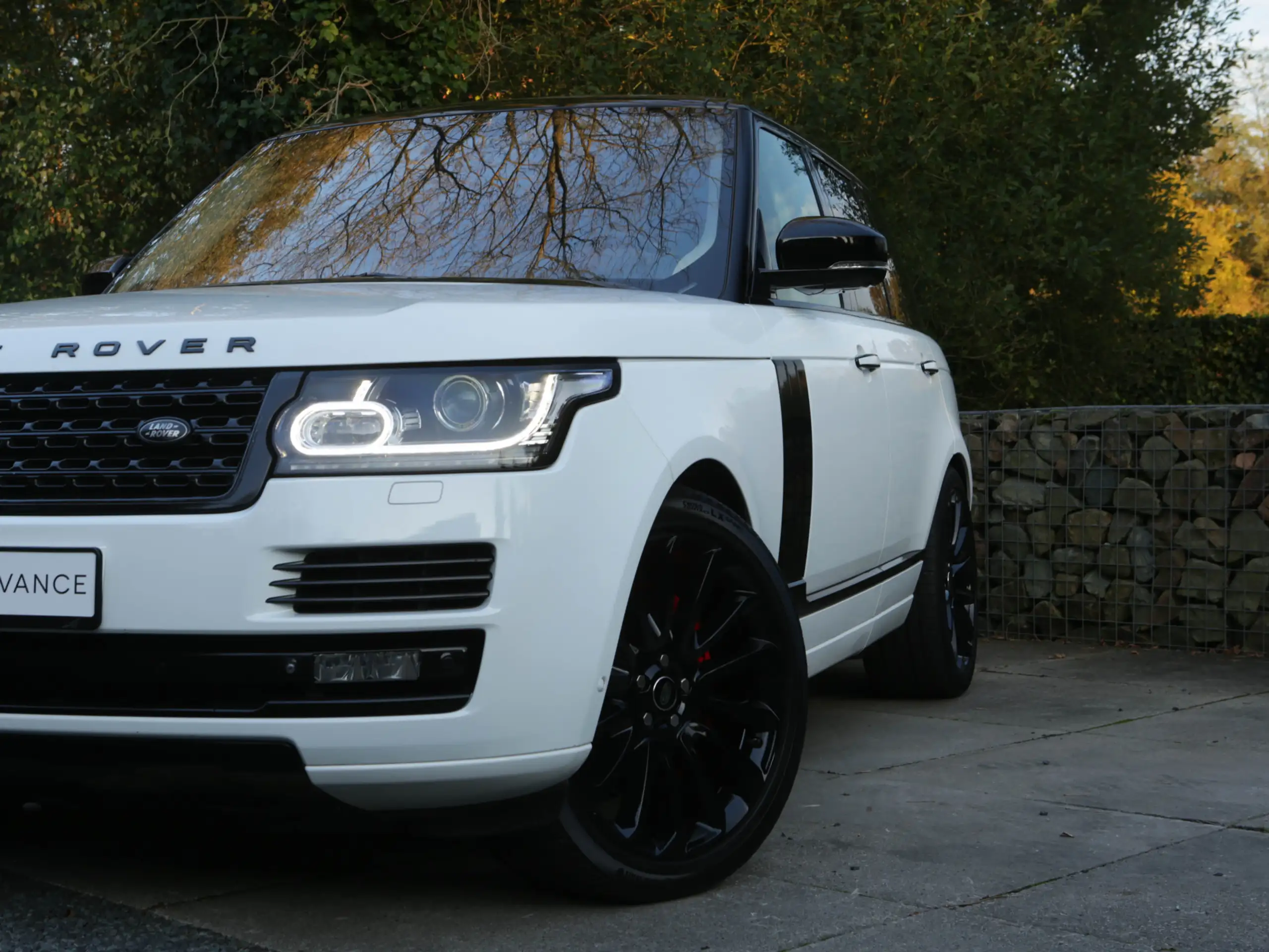 Land Rover - Range Rover