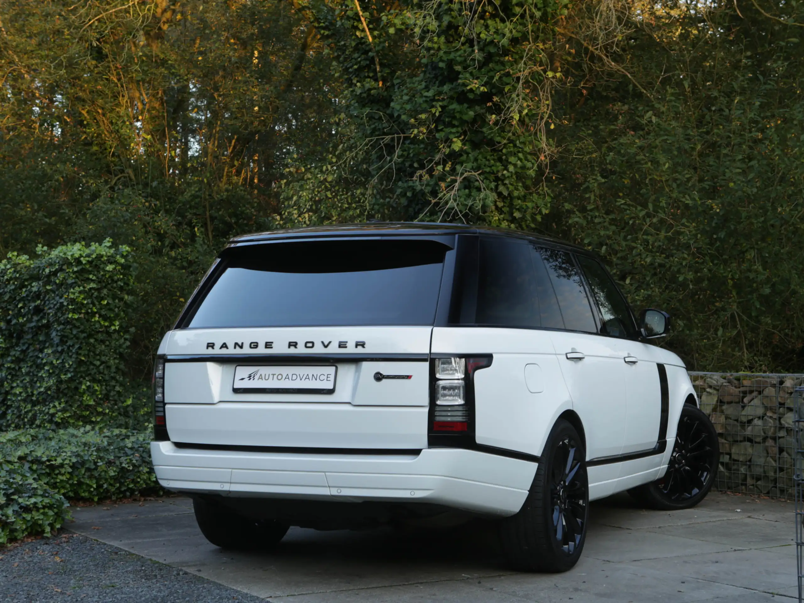 Land Rover - Range Rover