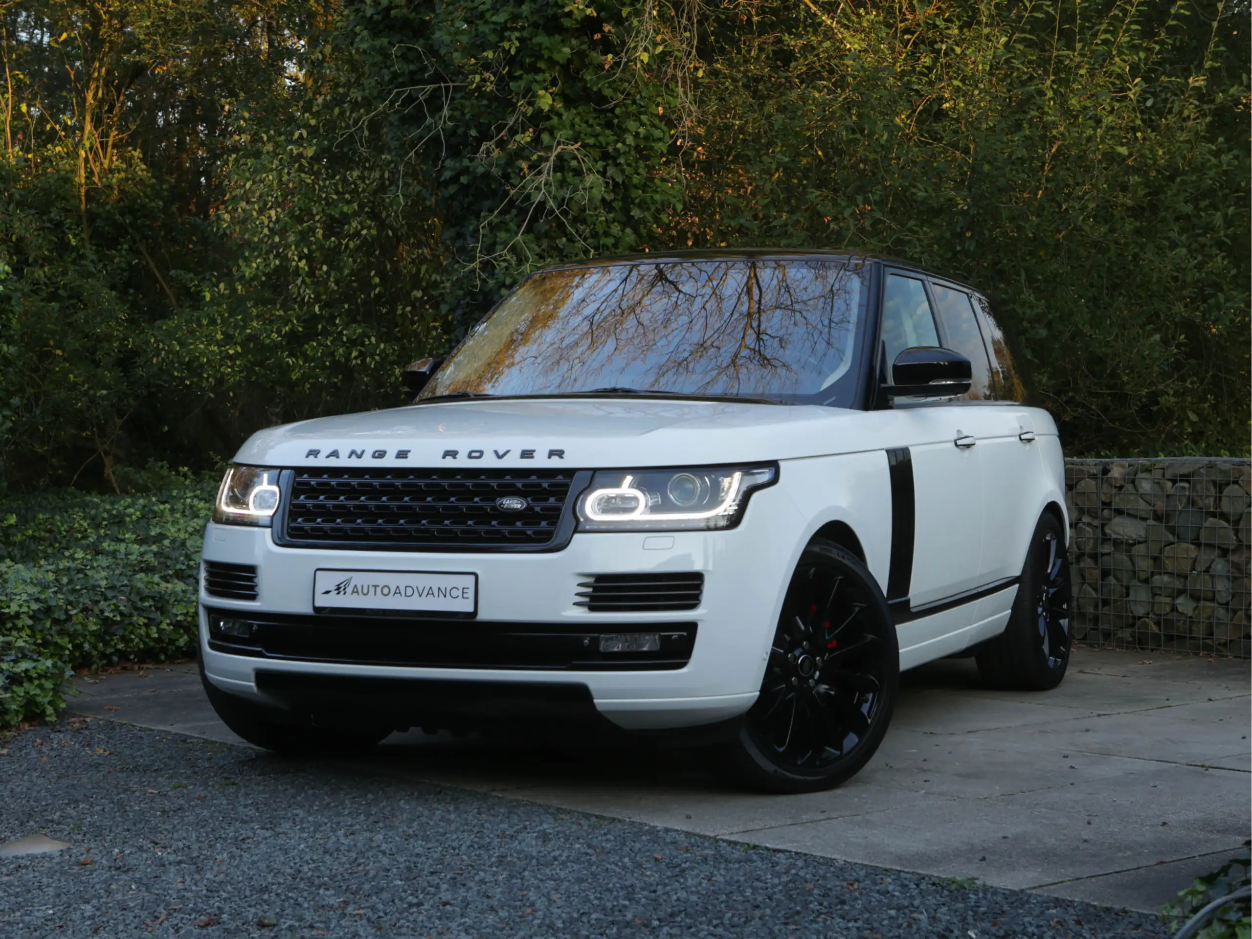 Land Rover - Range Rover