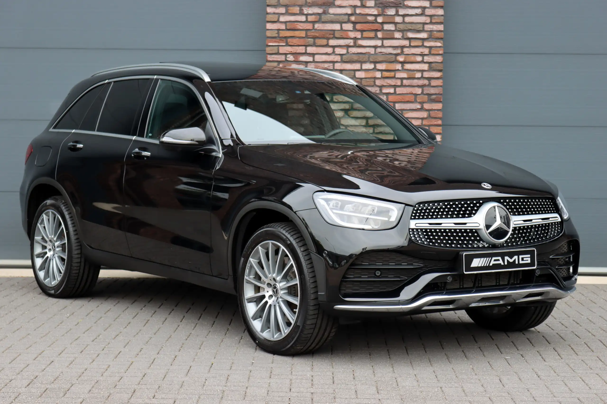 Mercedes-Benz - GLC 300