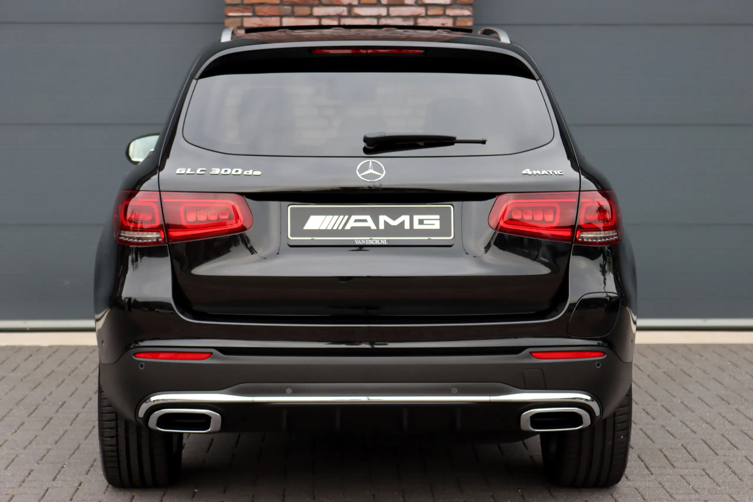 Mercedes-Benz - GLC 300