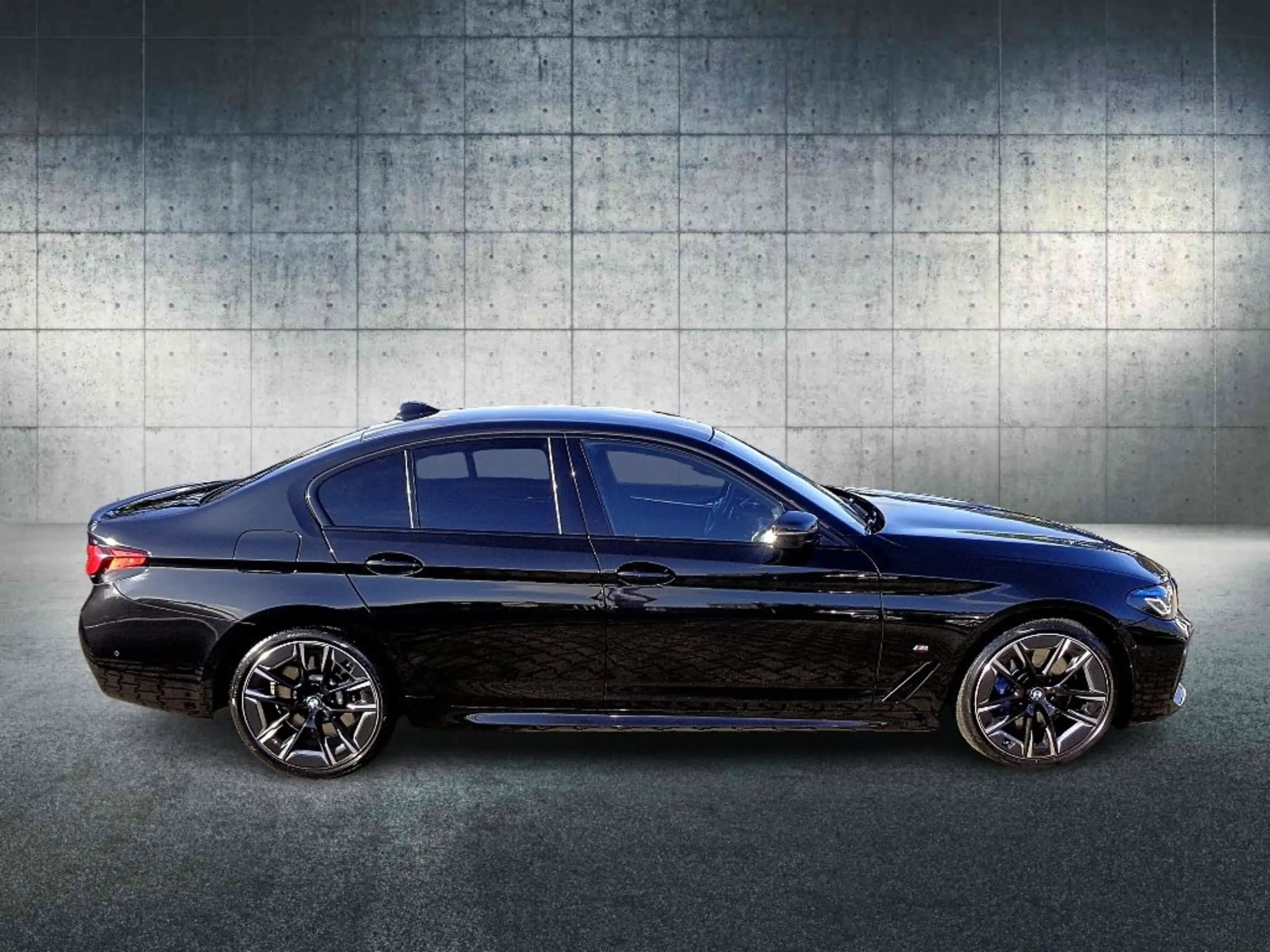 BMW - 540