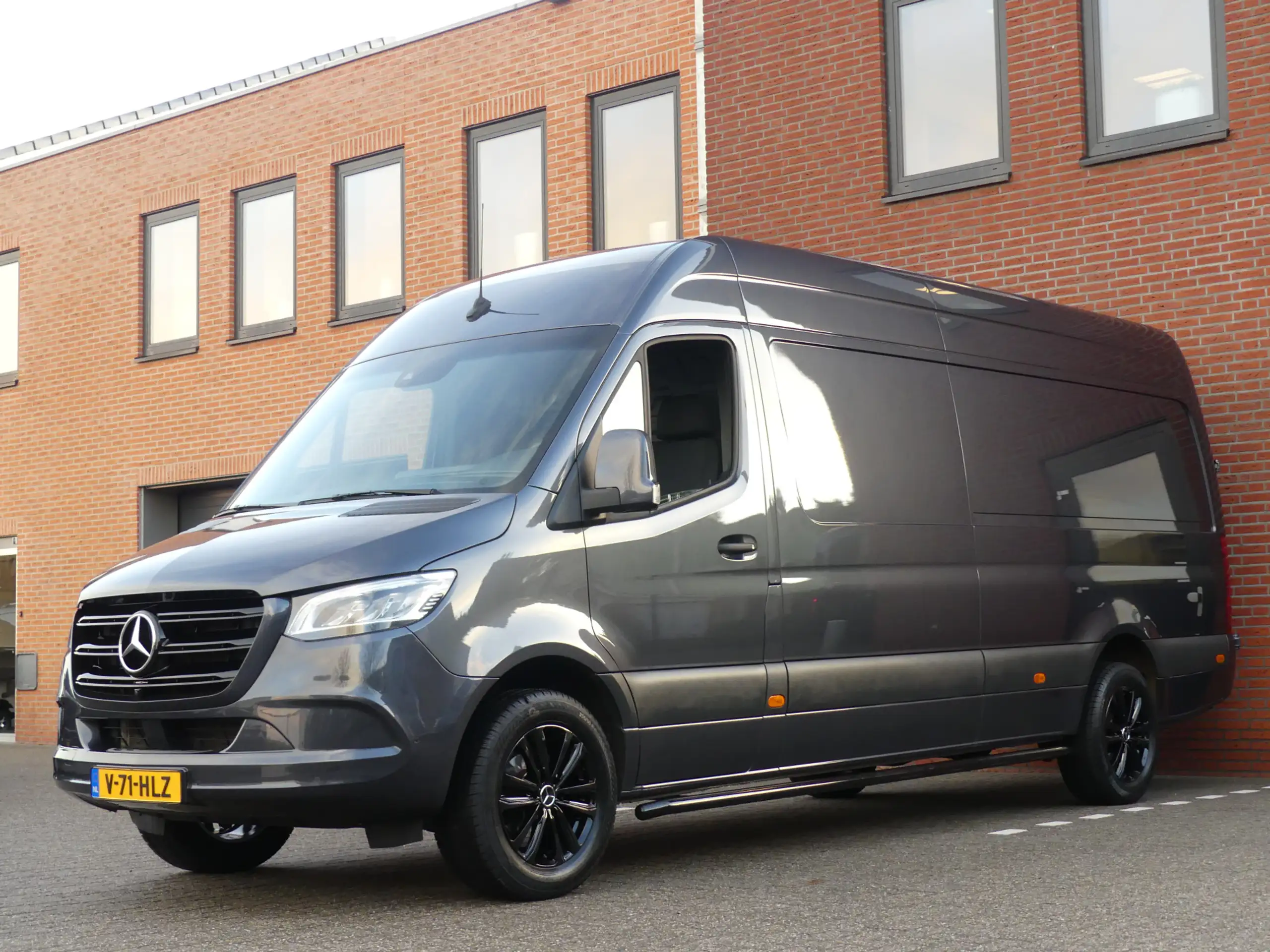 Mercedes-Benz - Sprinter