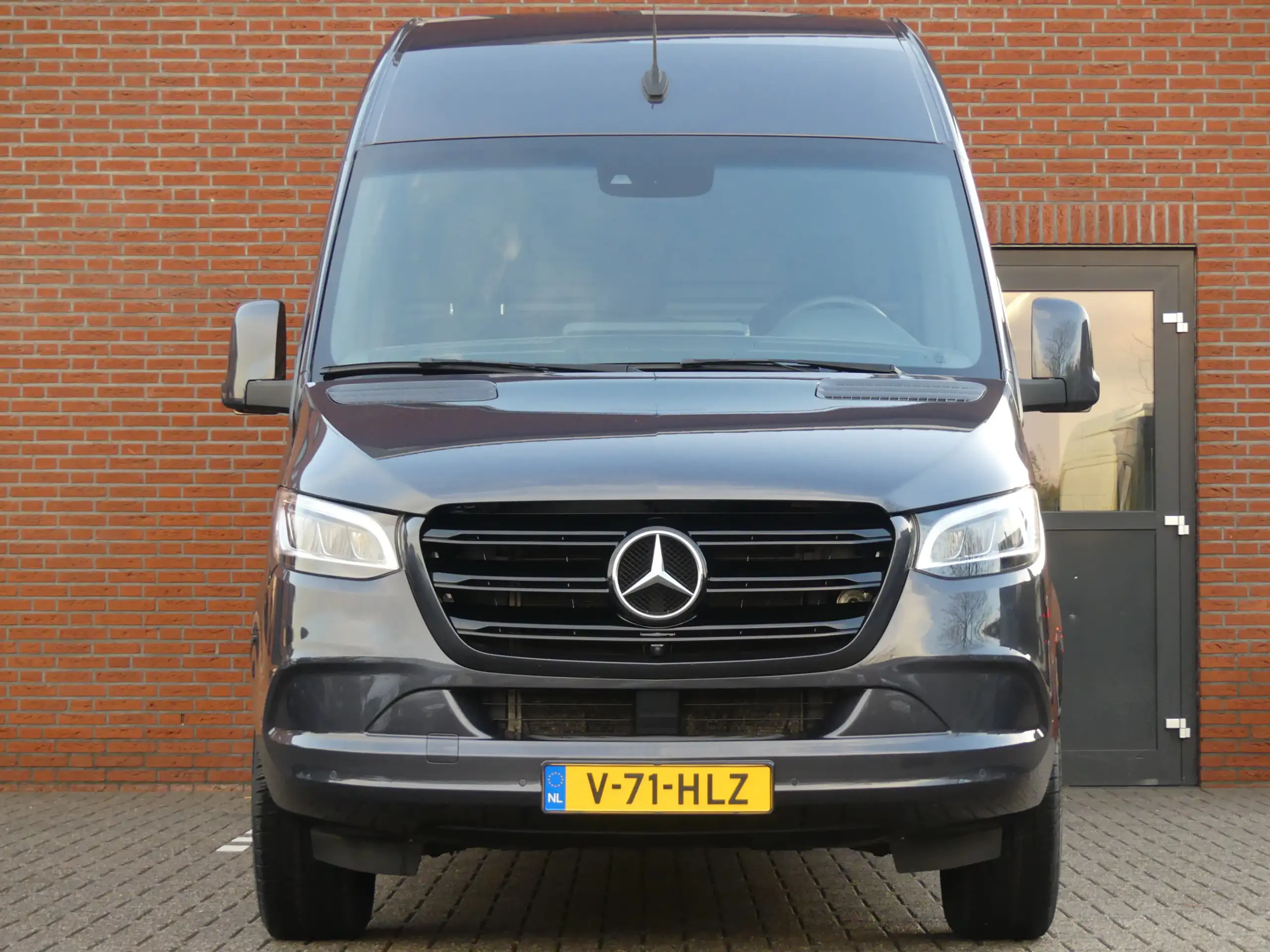 Mercedes-Benz - Sprinter