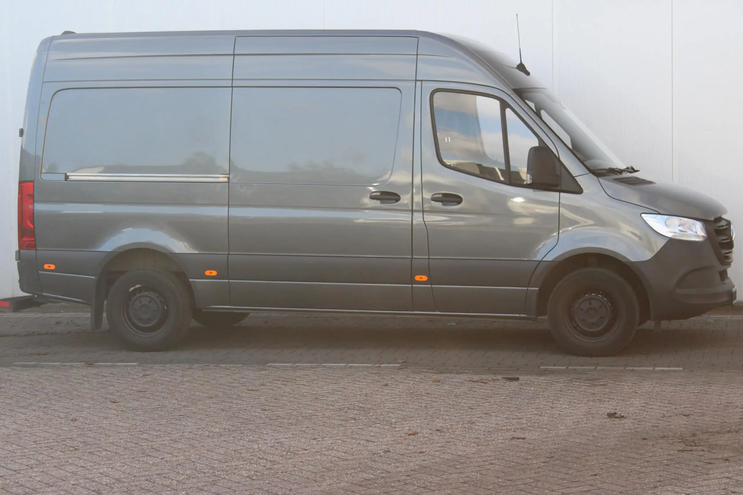 Mercedes-Benz - Sprinter