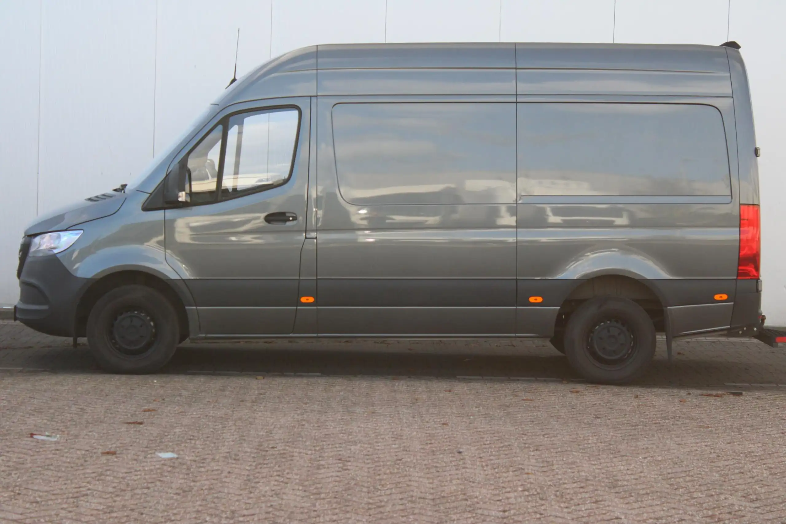 Mercedes-Benz - Sprinter