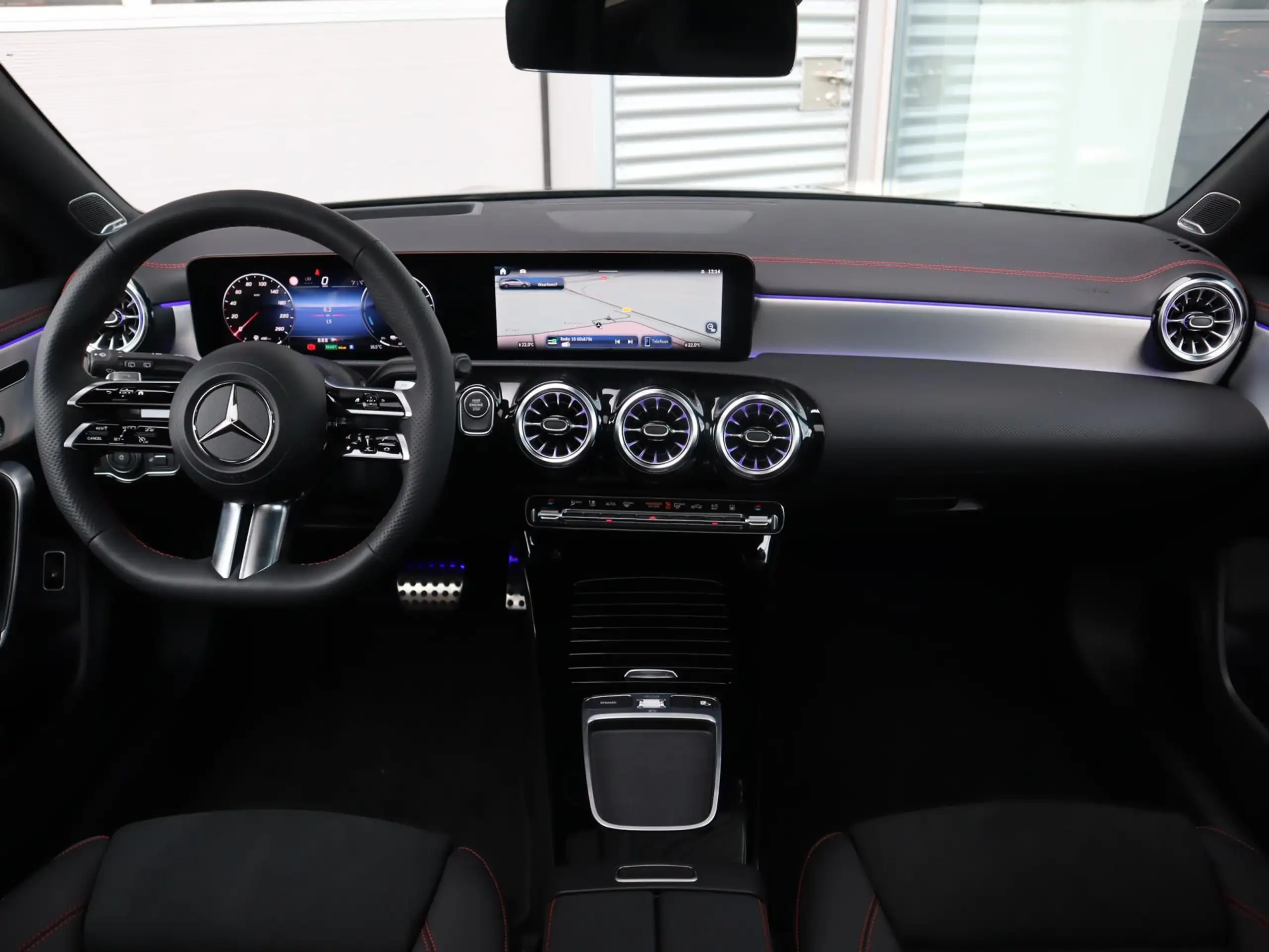 Mercedes-Benz - CLA 250