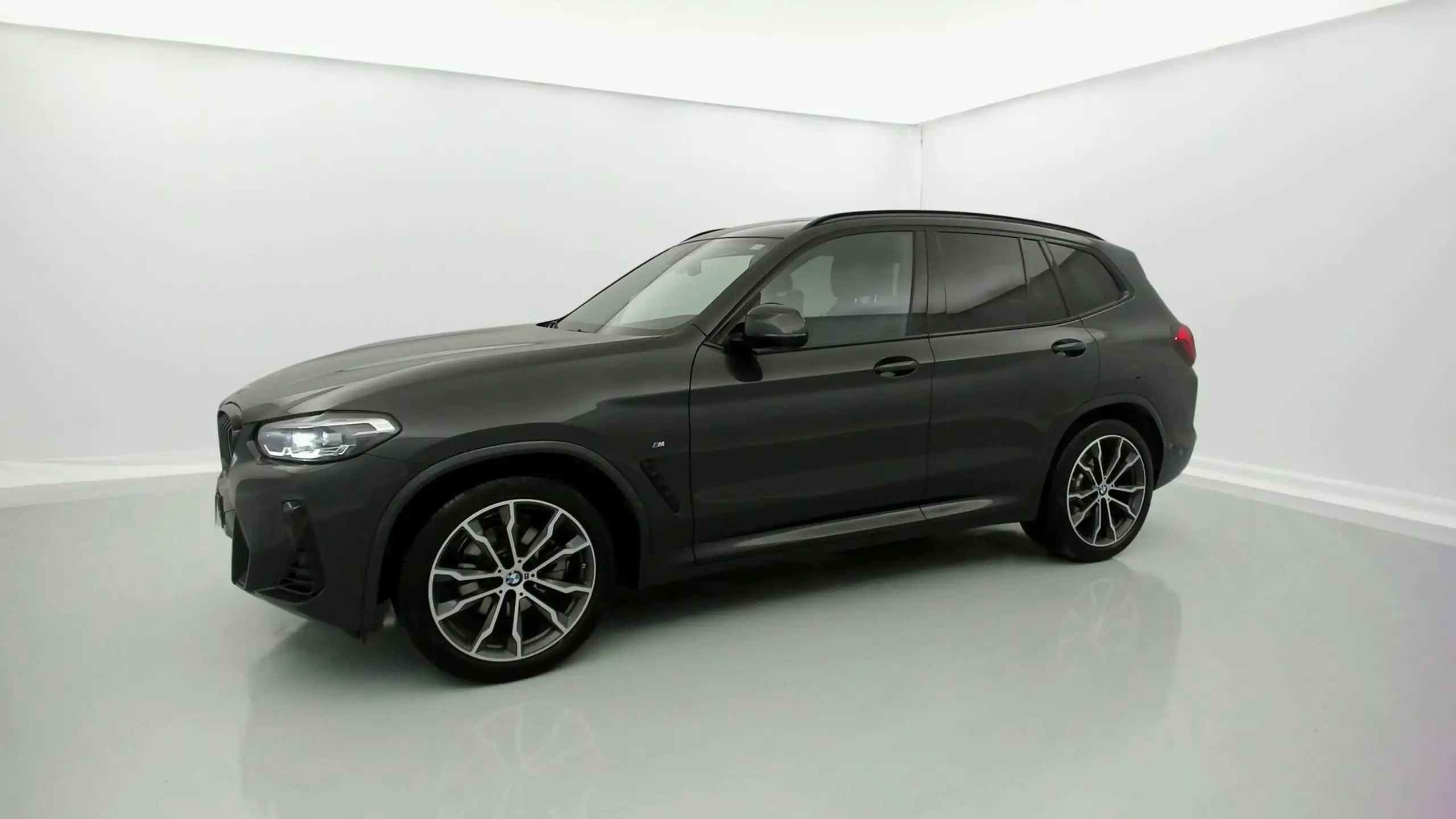 BMW - X3