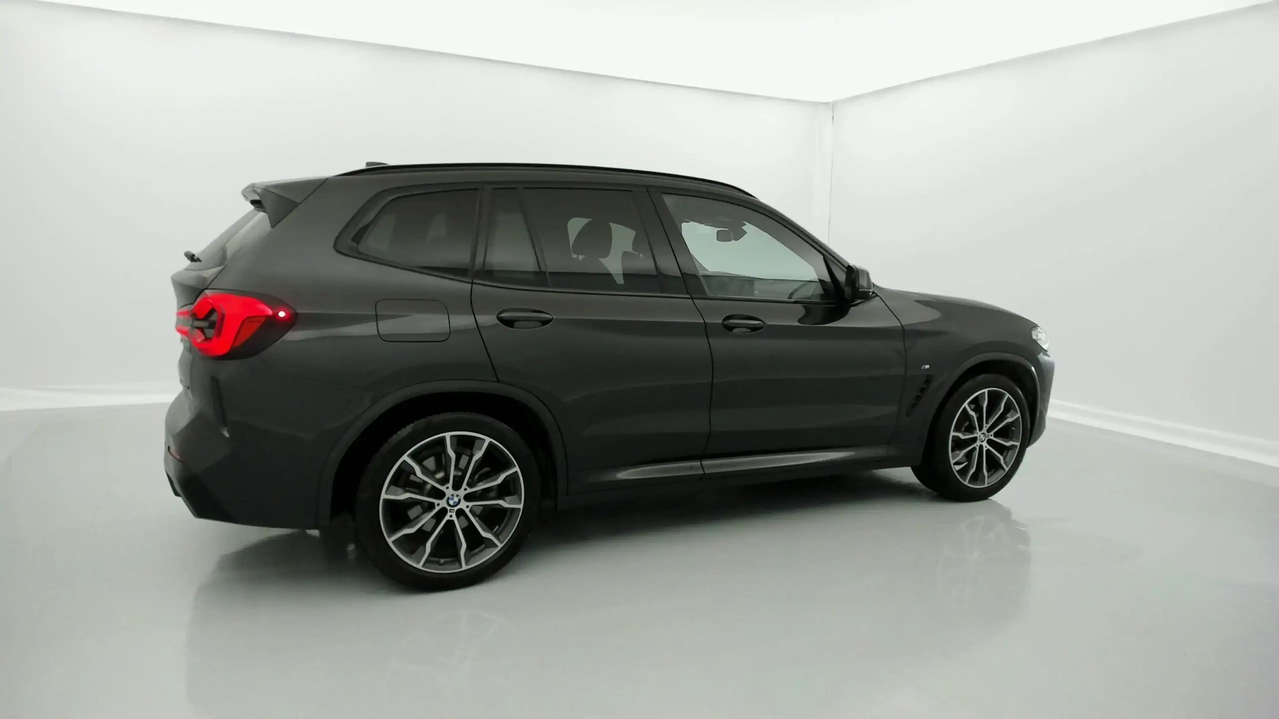 BMW - X3