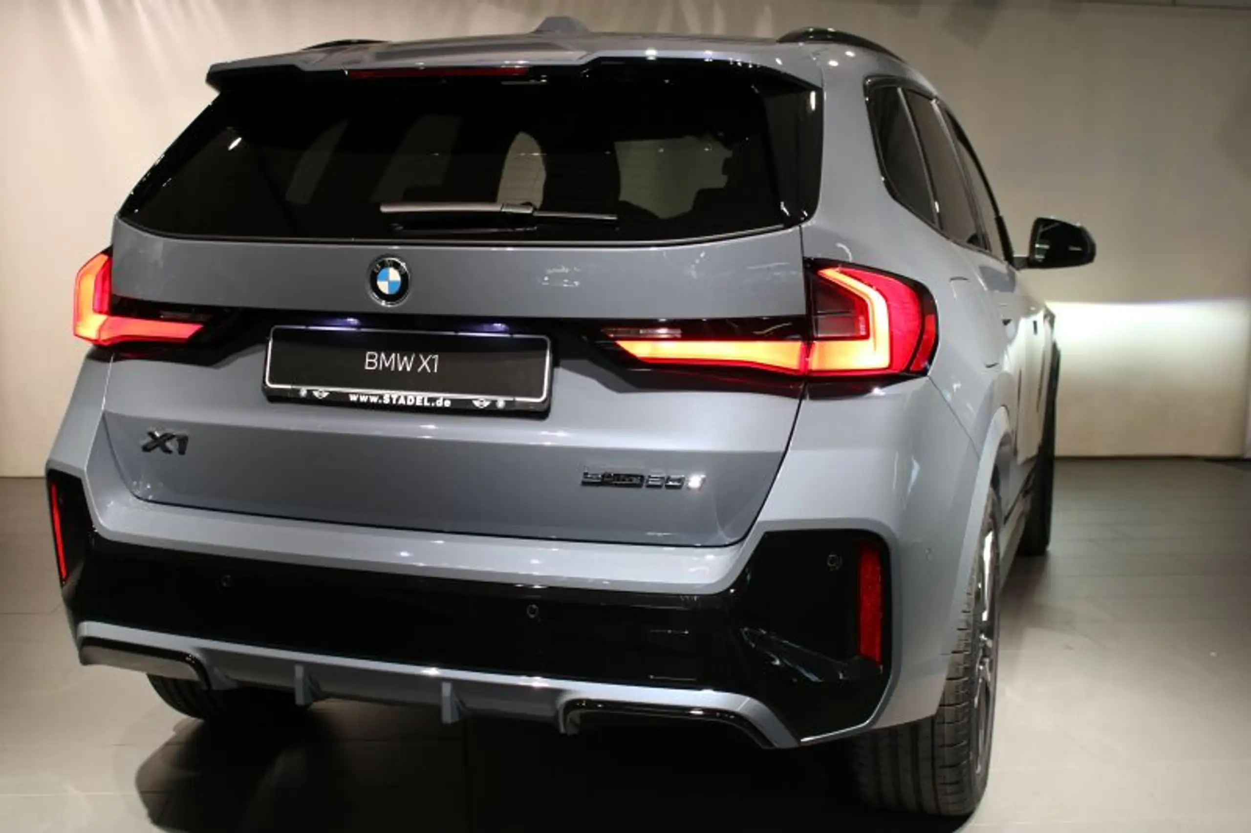 BMW - X1