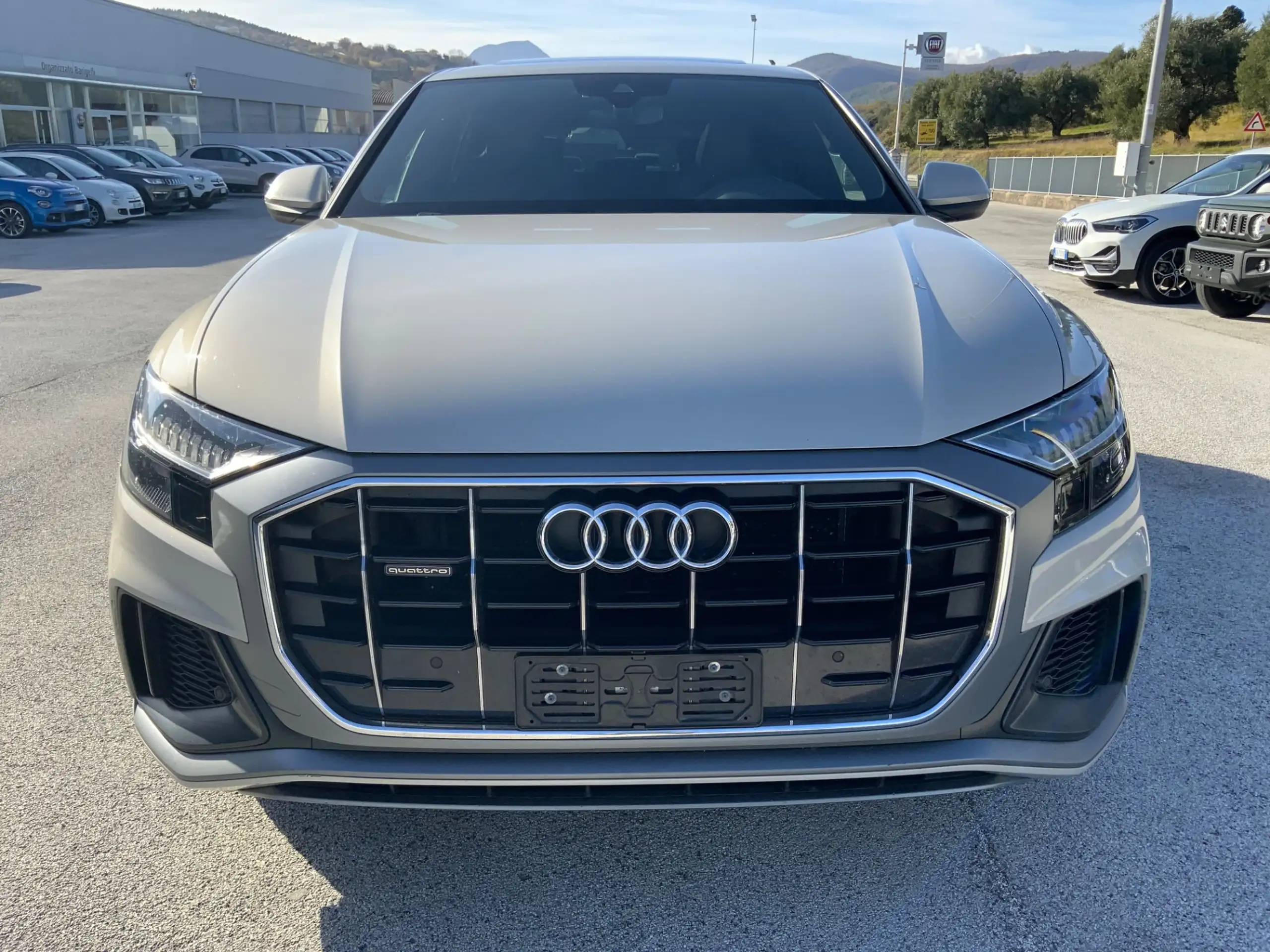 Audi - Q8