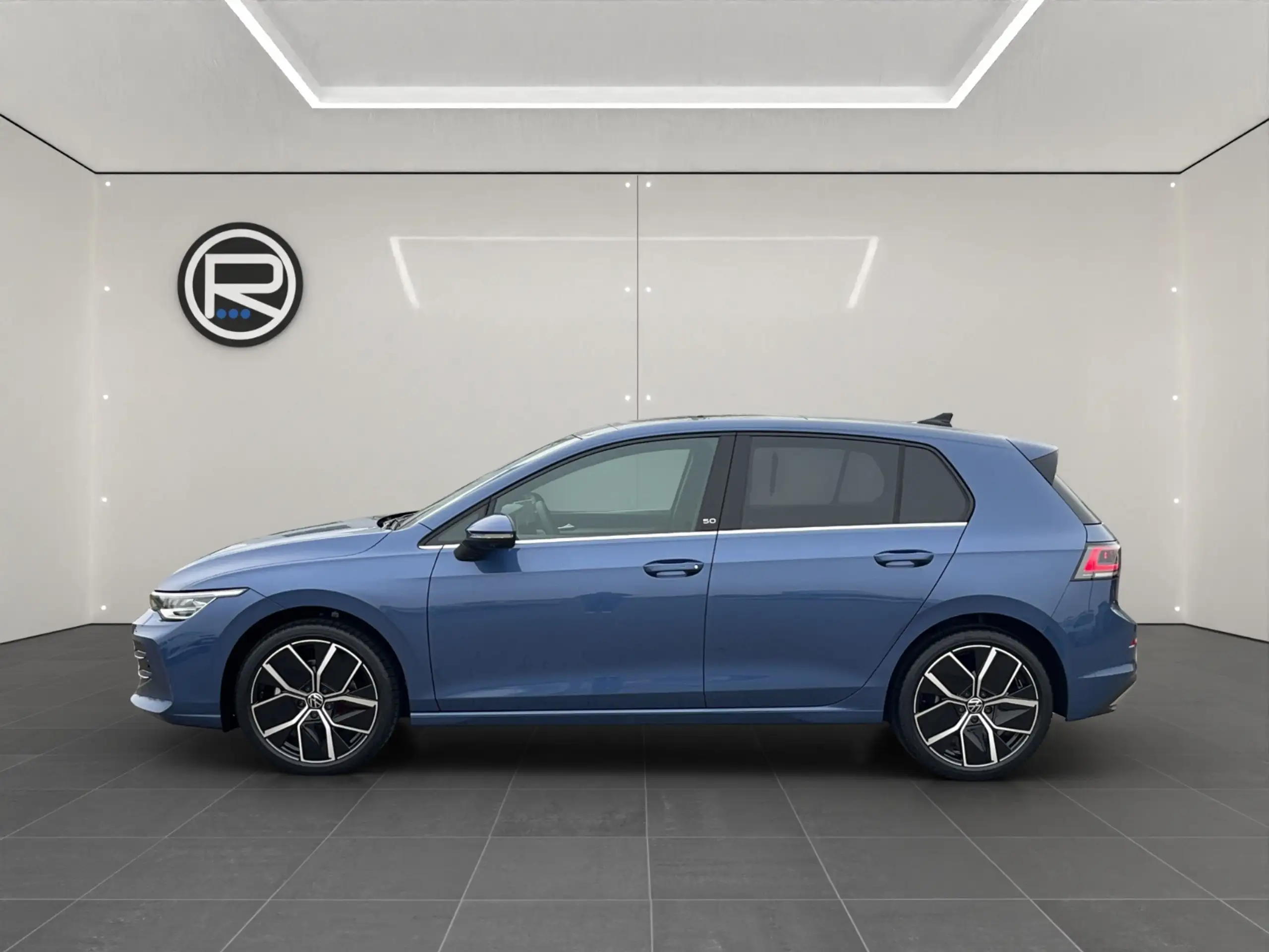 Volkswagen - Golf