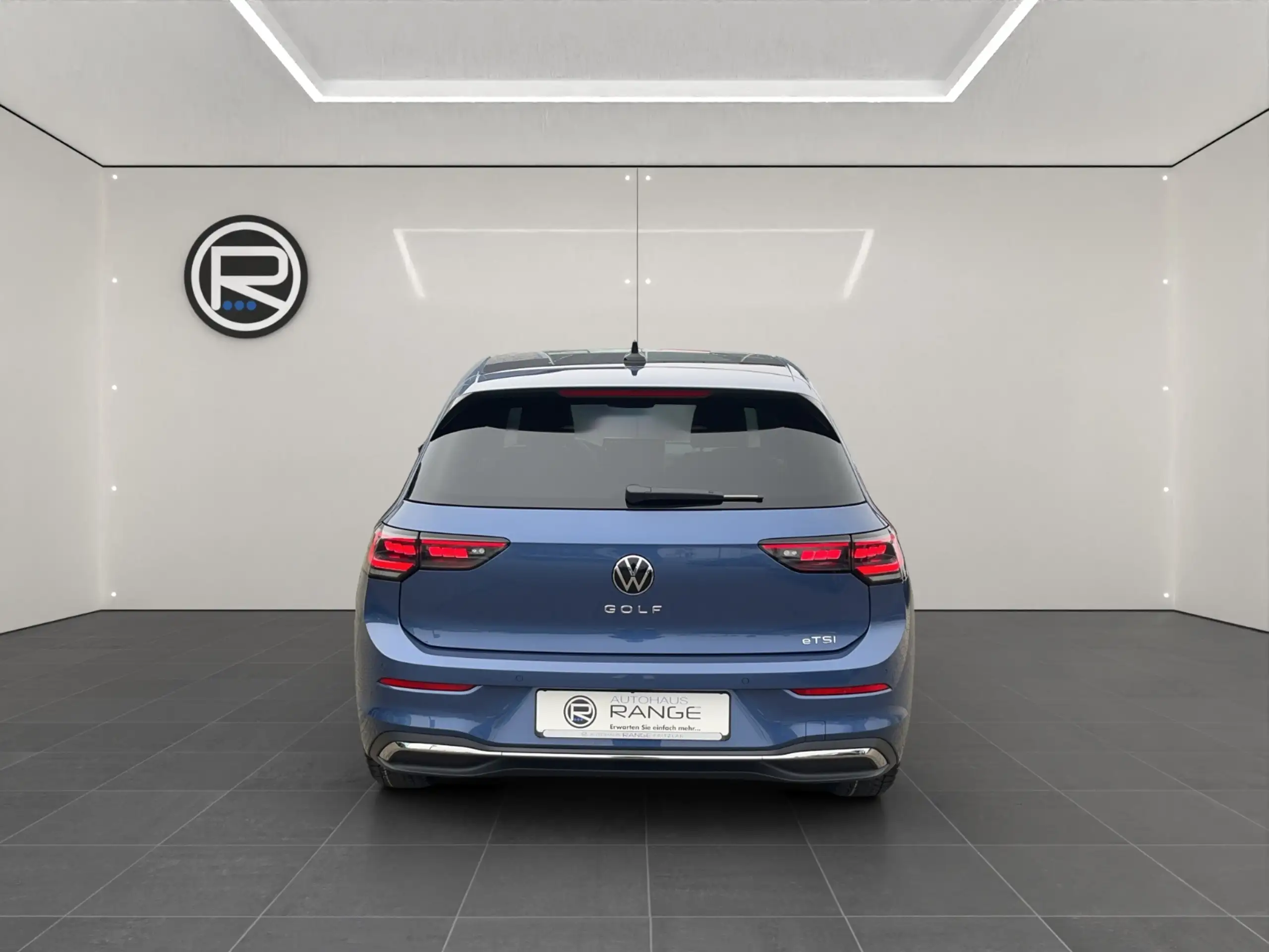 Volkswagen - Golf