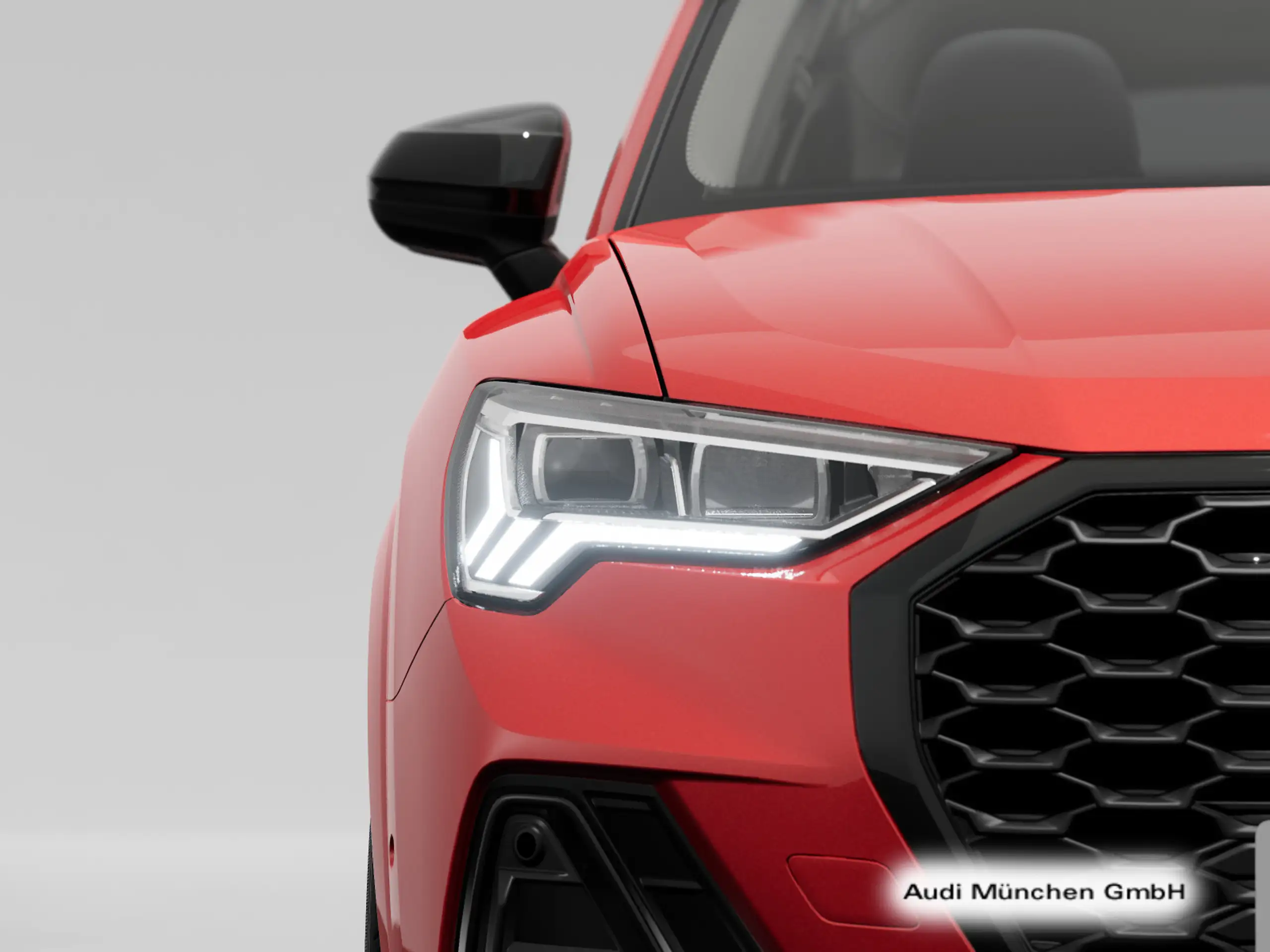 Audi - Q3