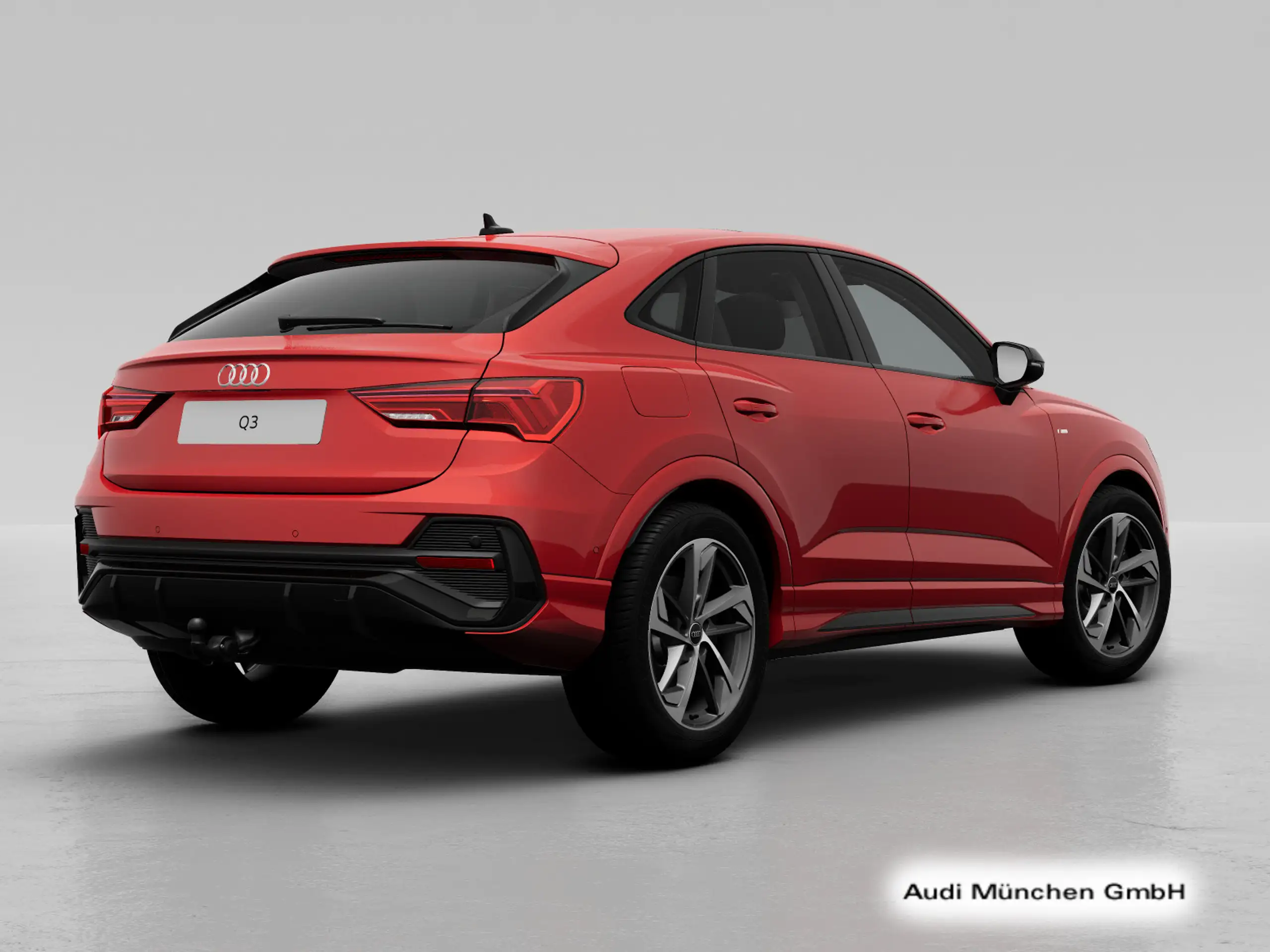 Audi - Q3