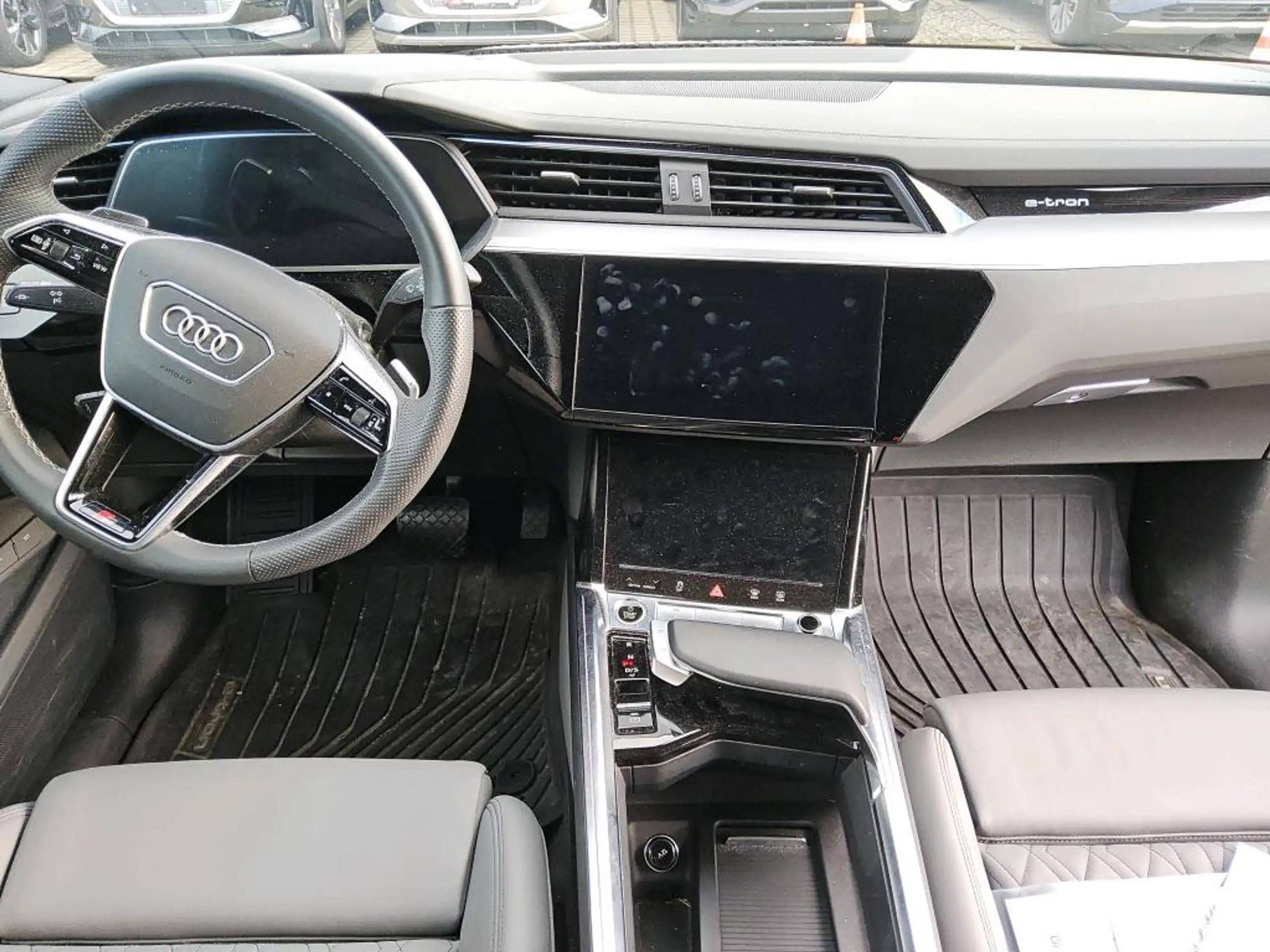 Audi - e-tron