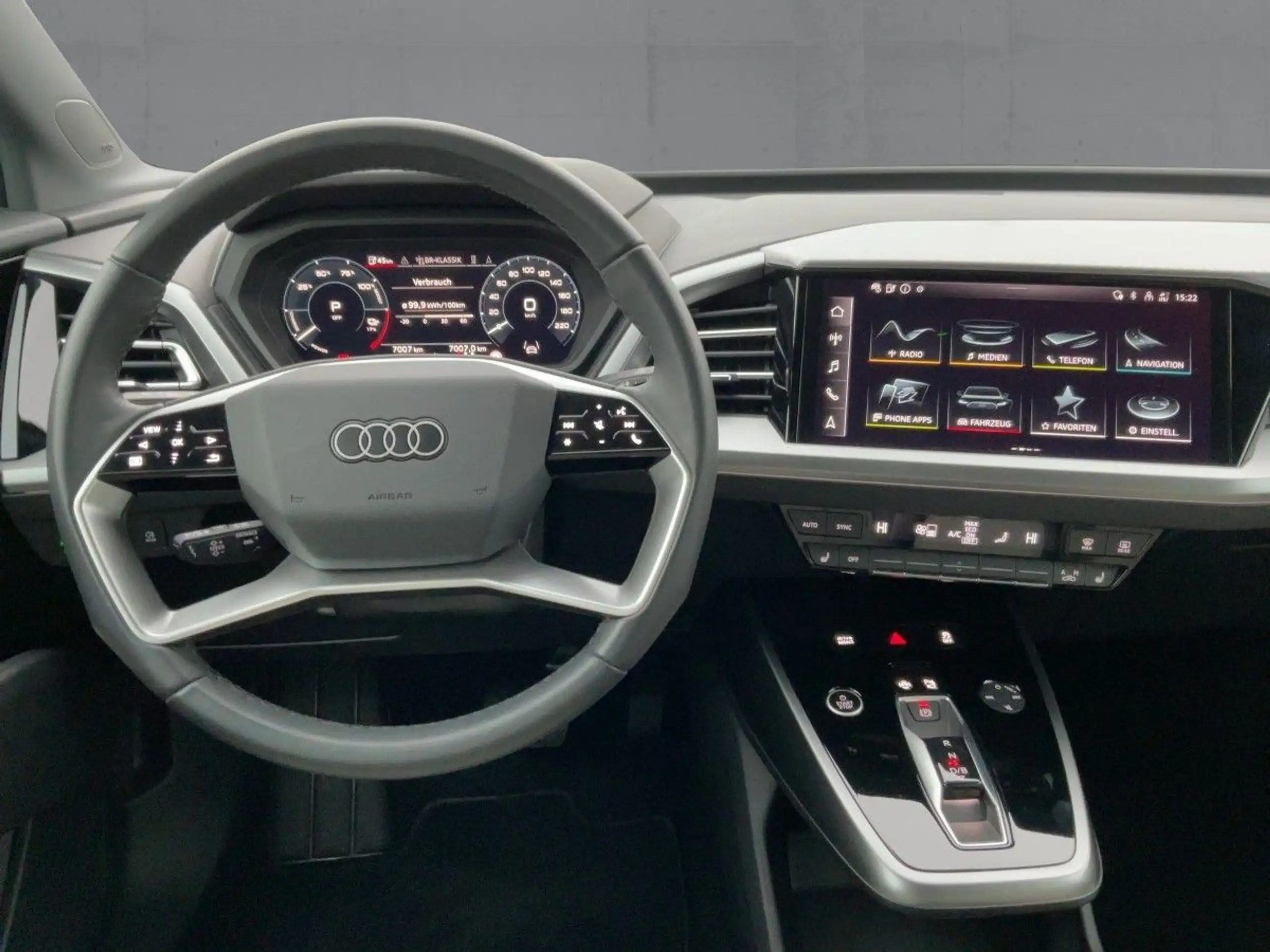 Audi - Q4 e-tron