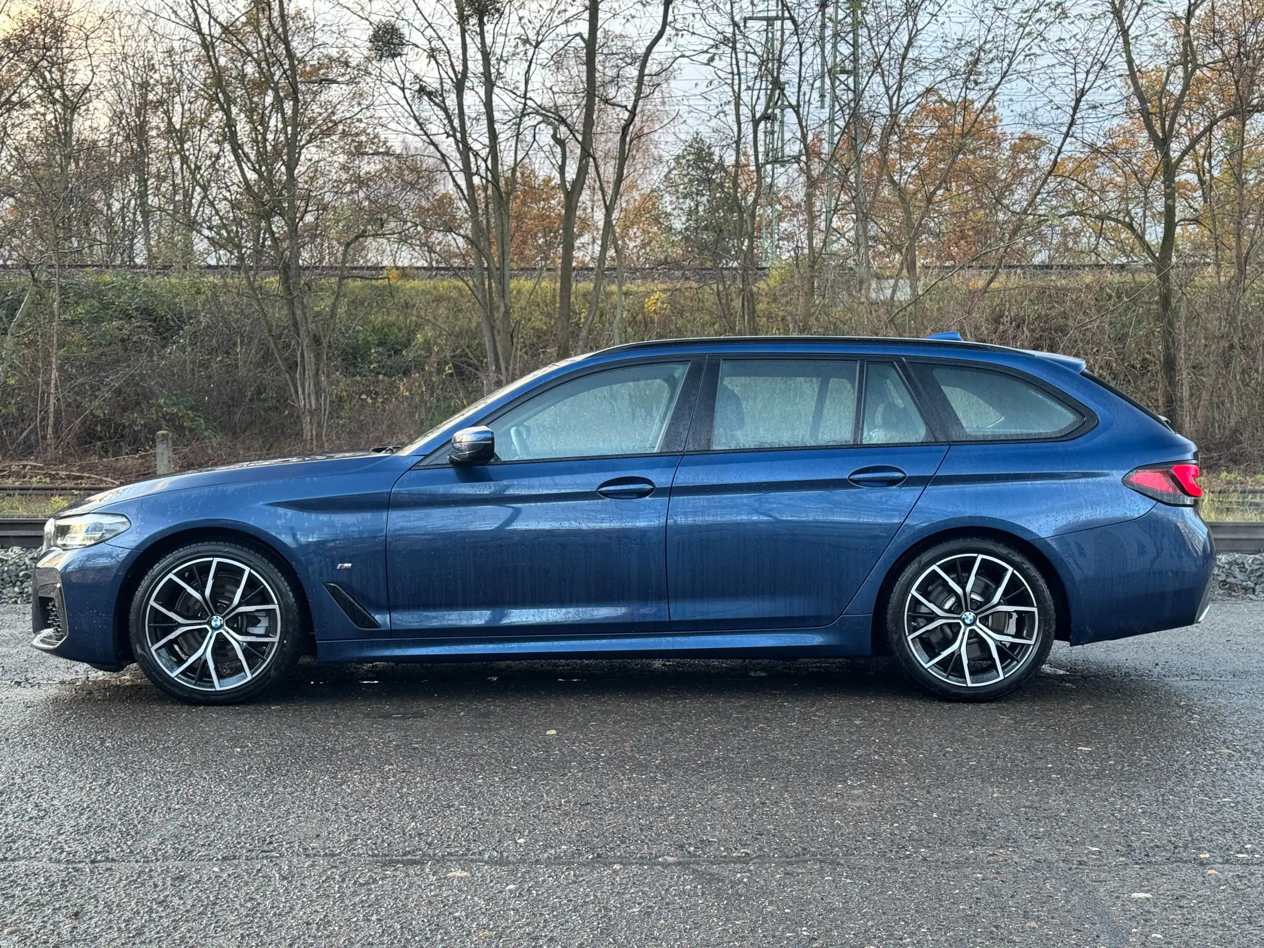 BMW - 520