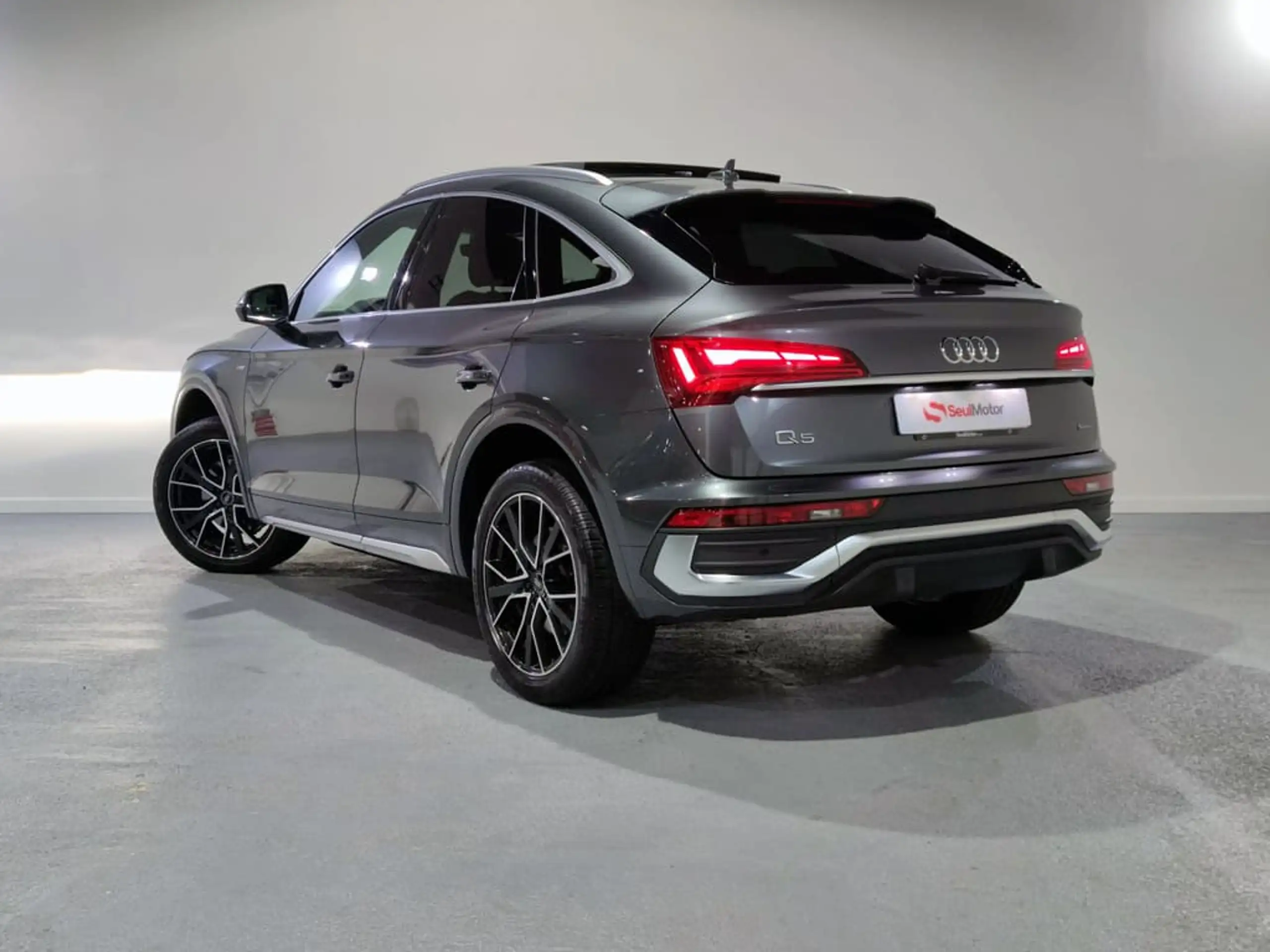 Audi - Q5