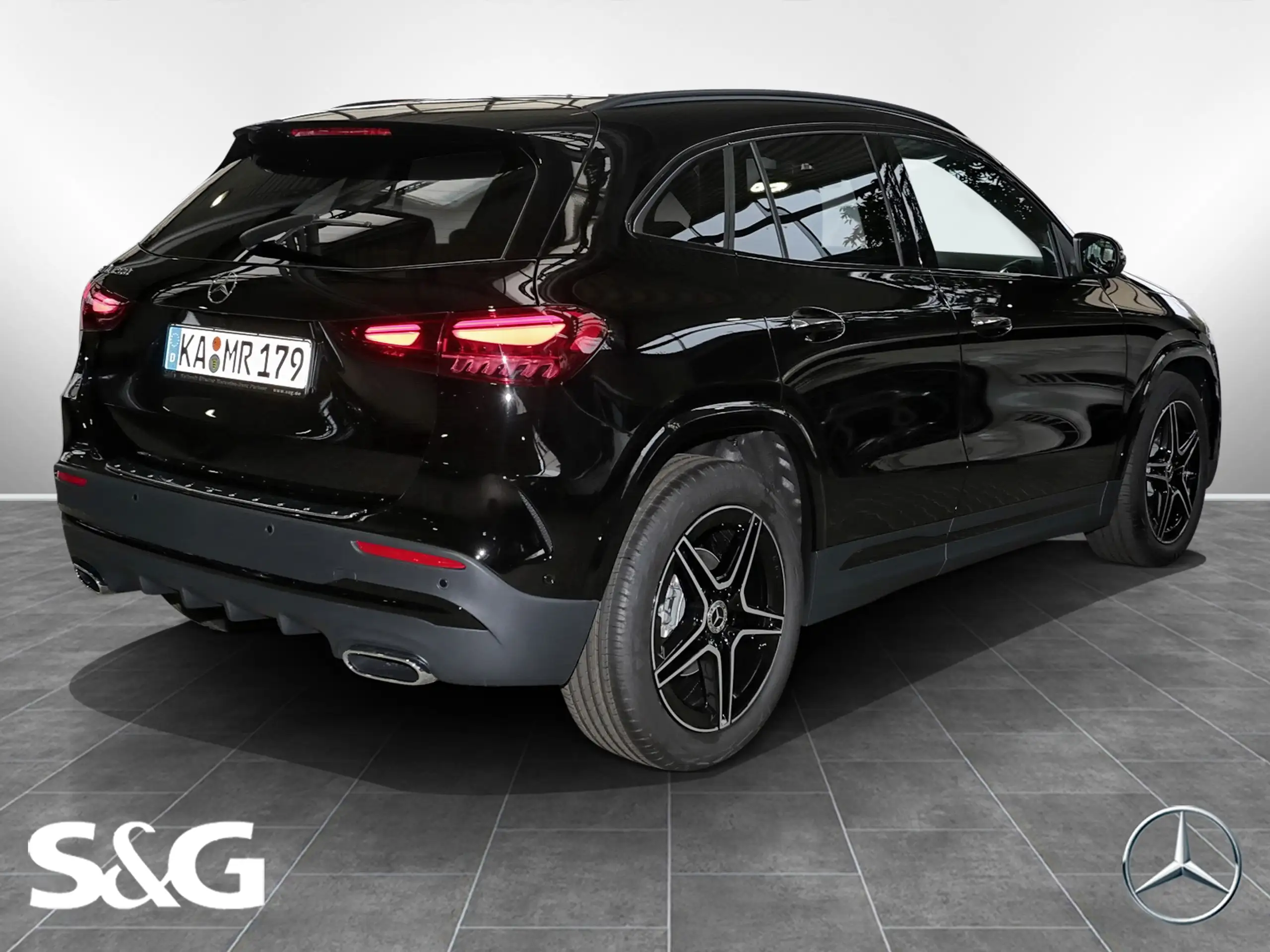 Mercedes-Benz - GLA 200