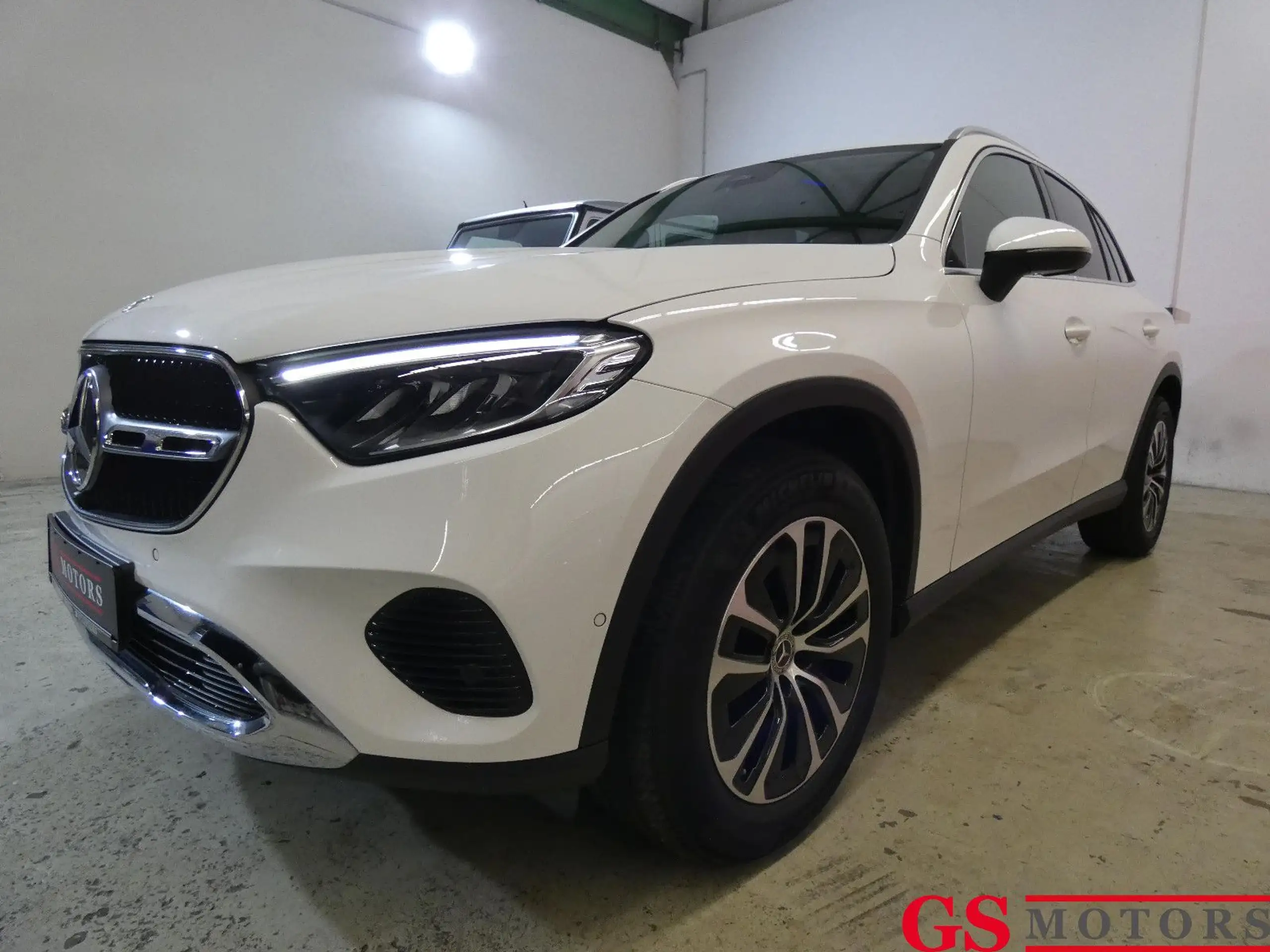 Mercedes-Benz - GLC 220