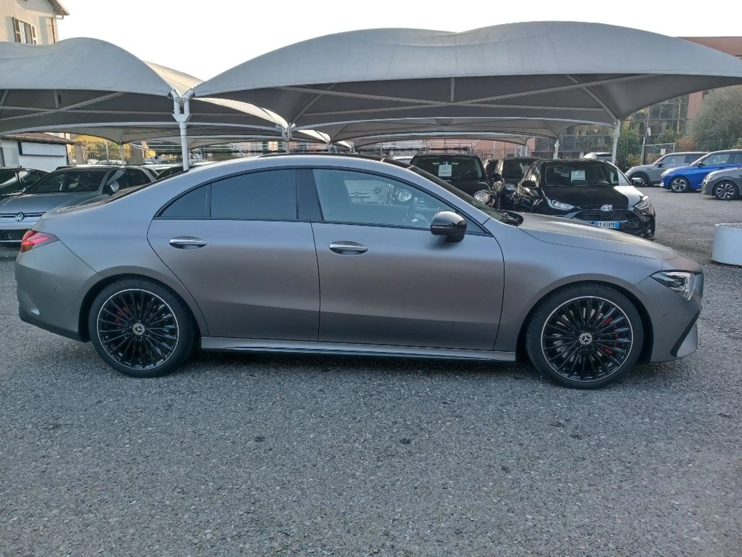 Mercedes-Benz - CLA 250