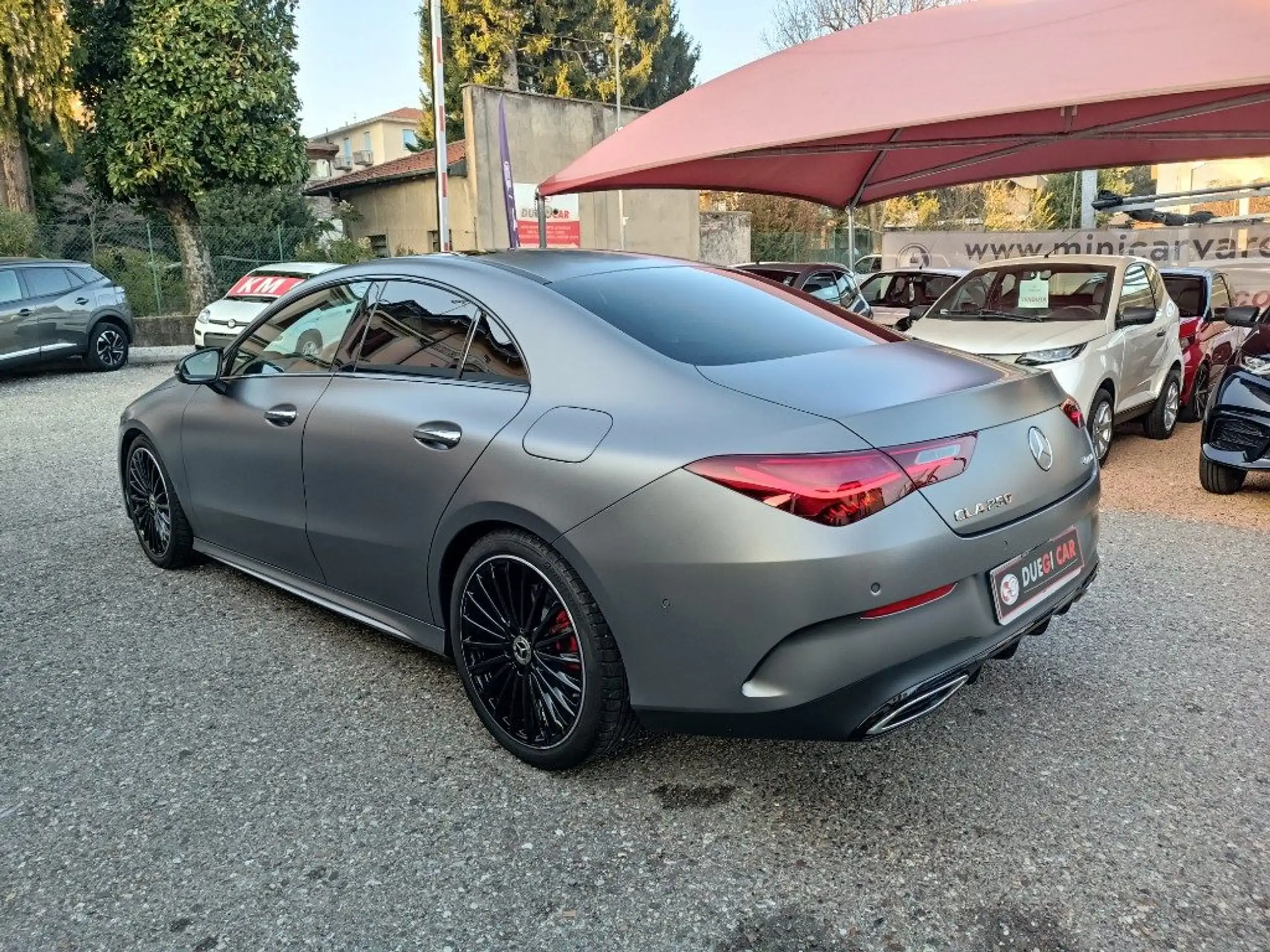 Mercedes-Benz - CLA 250