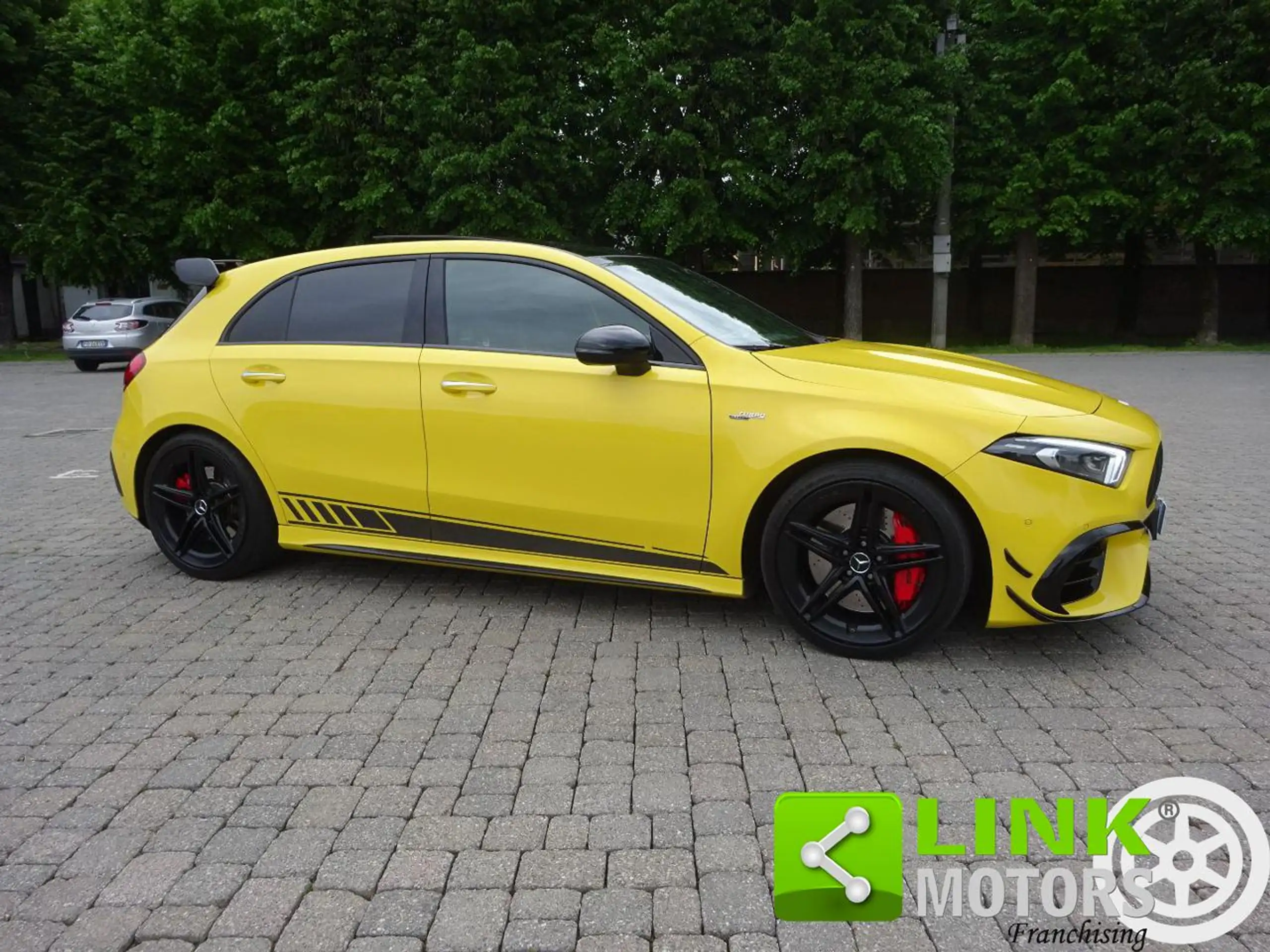 Mercedes-Benz - A 45 AMG